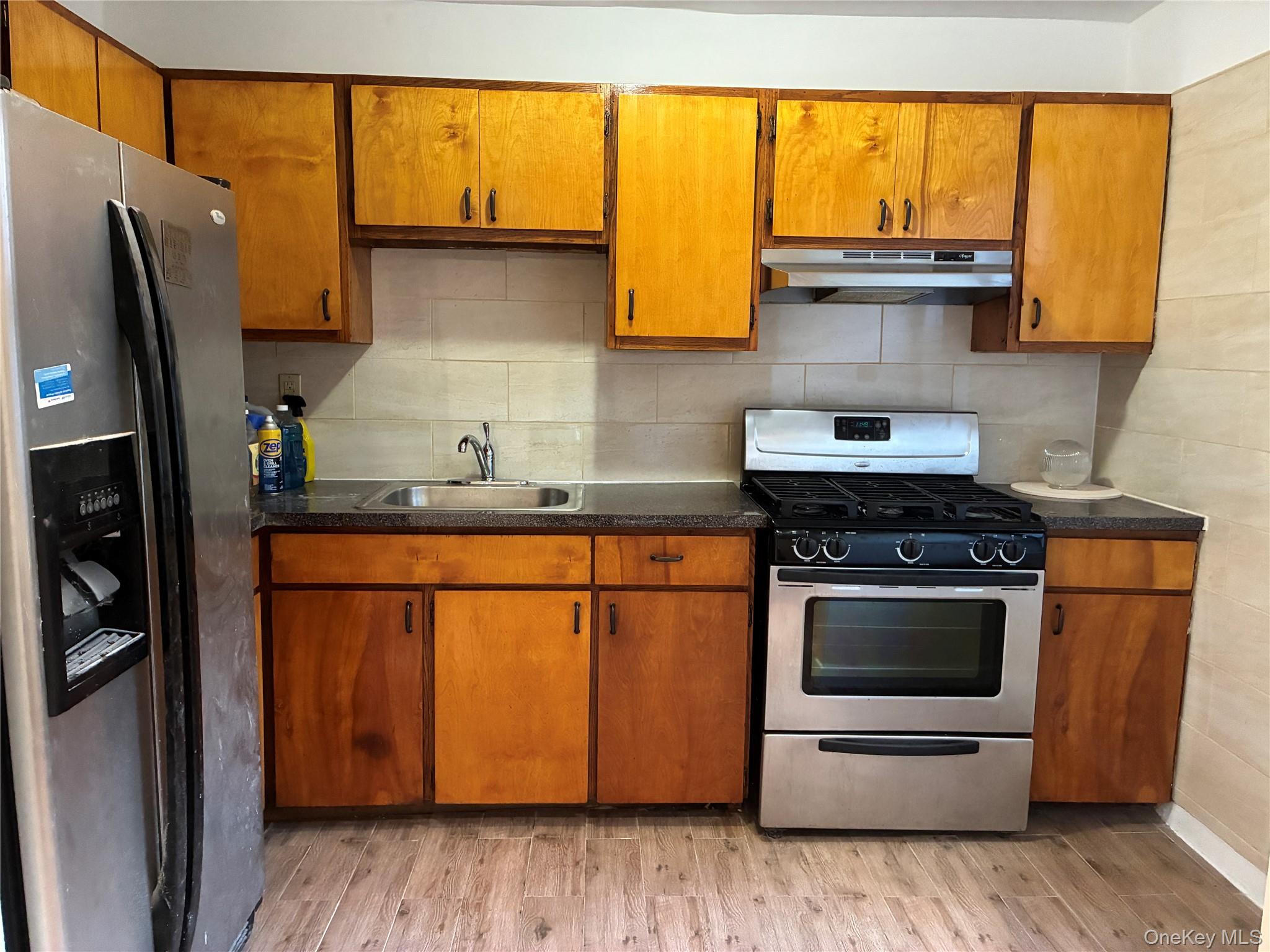 2866 Marion Avenue, Unit 3D photo 4
