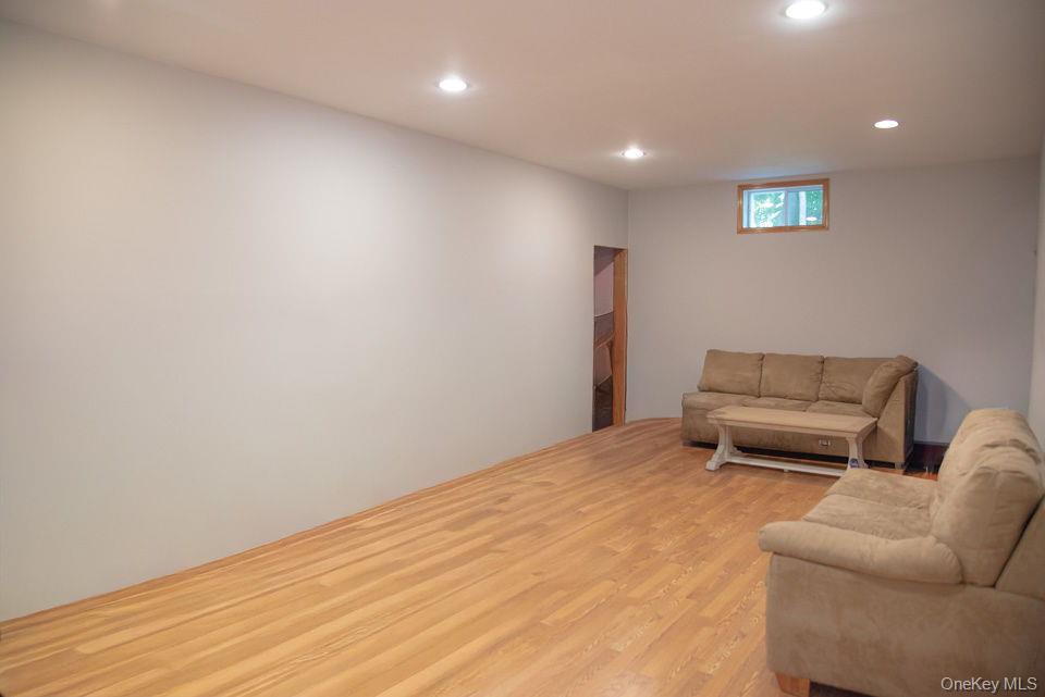 4 Hauser Terrace – For Sale photo 27