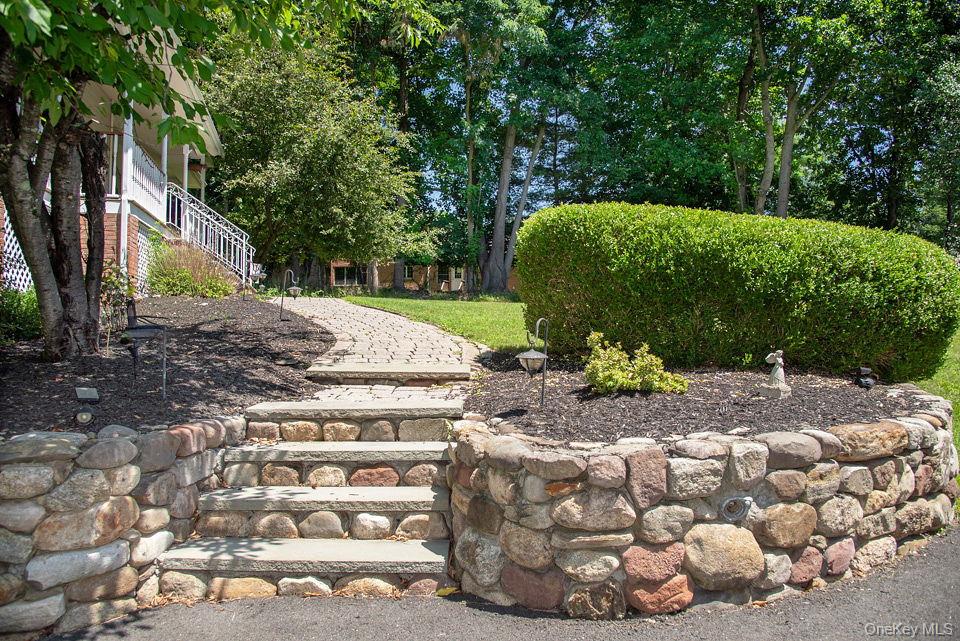 4 Hauser Terrace – For Sale photo 4