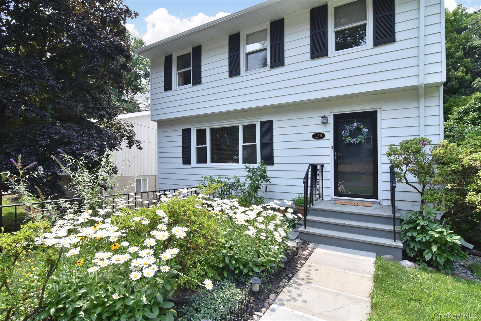 129 Hilldale Road – For Sale photo 2
