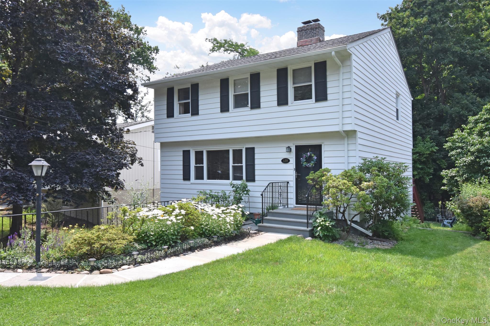 129 Hilldale Road – For Sale