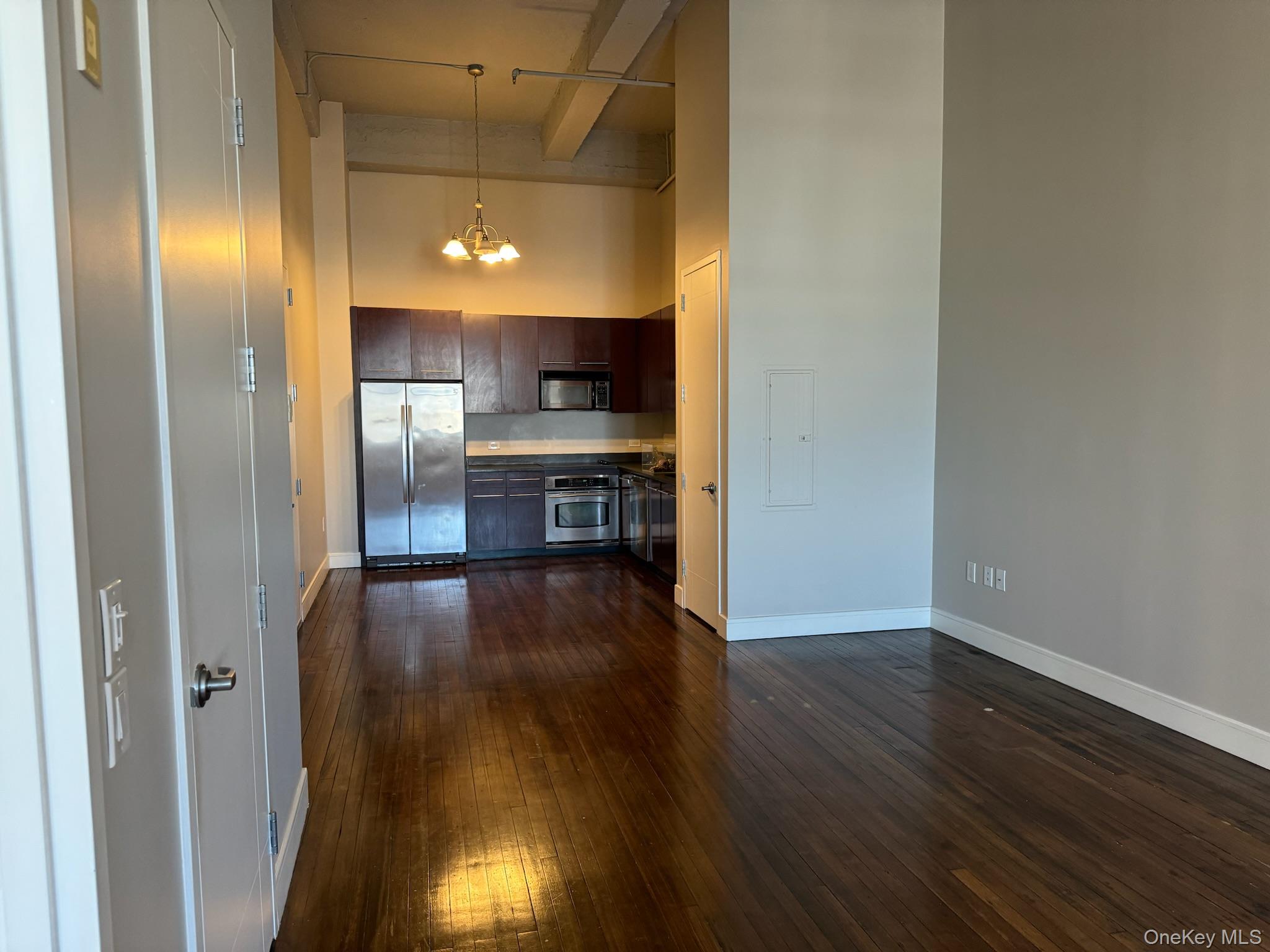 25 Leroy Place, Unit 405 photo 3