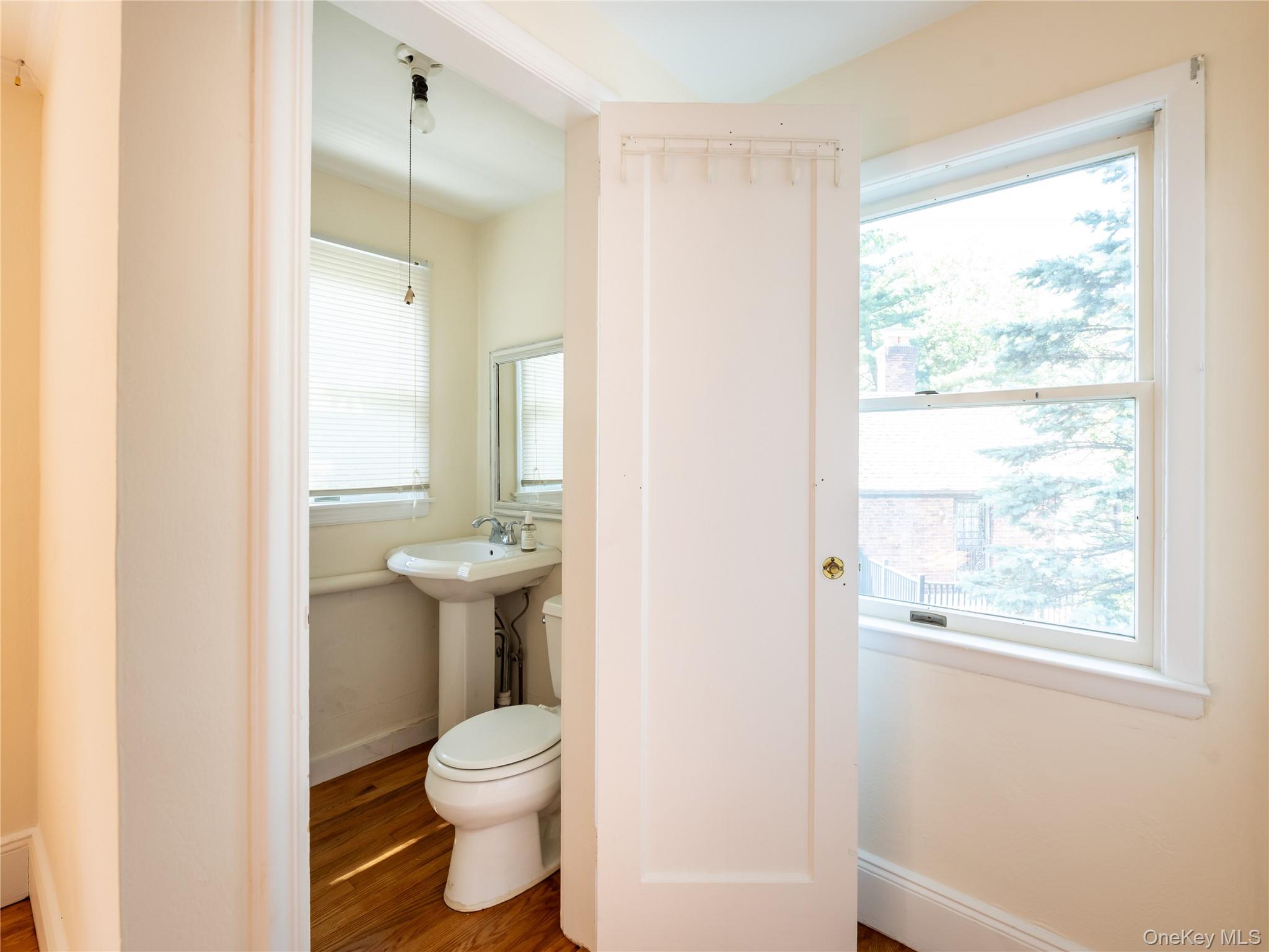 91 Pickwick Road – For Rent photo 23