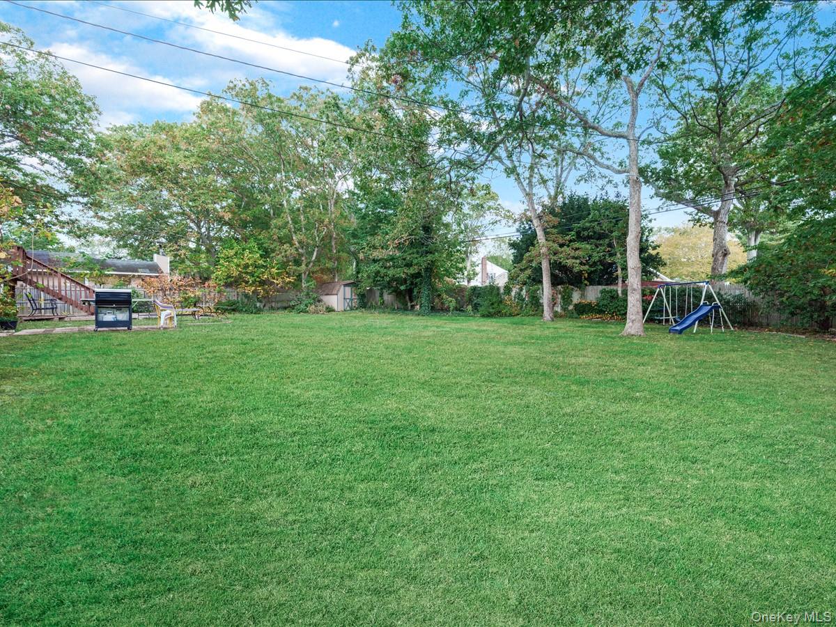 33 Winside Lane – For Sale photo 22