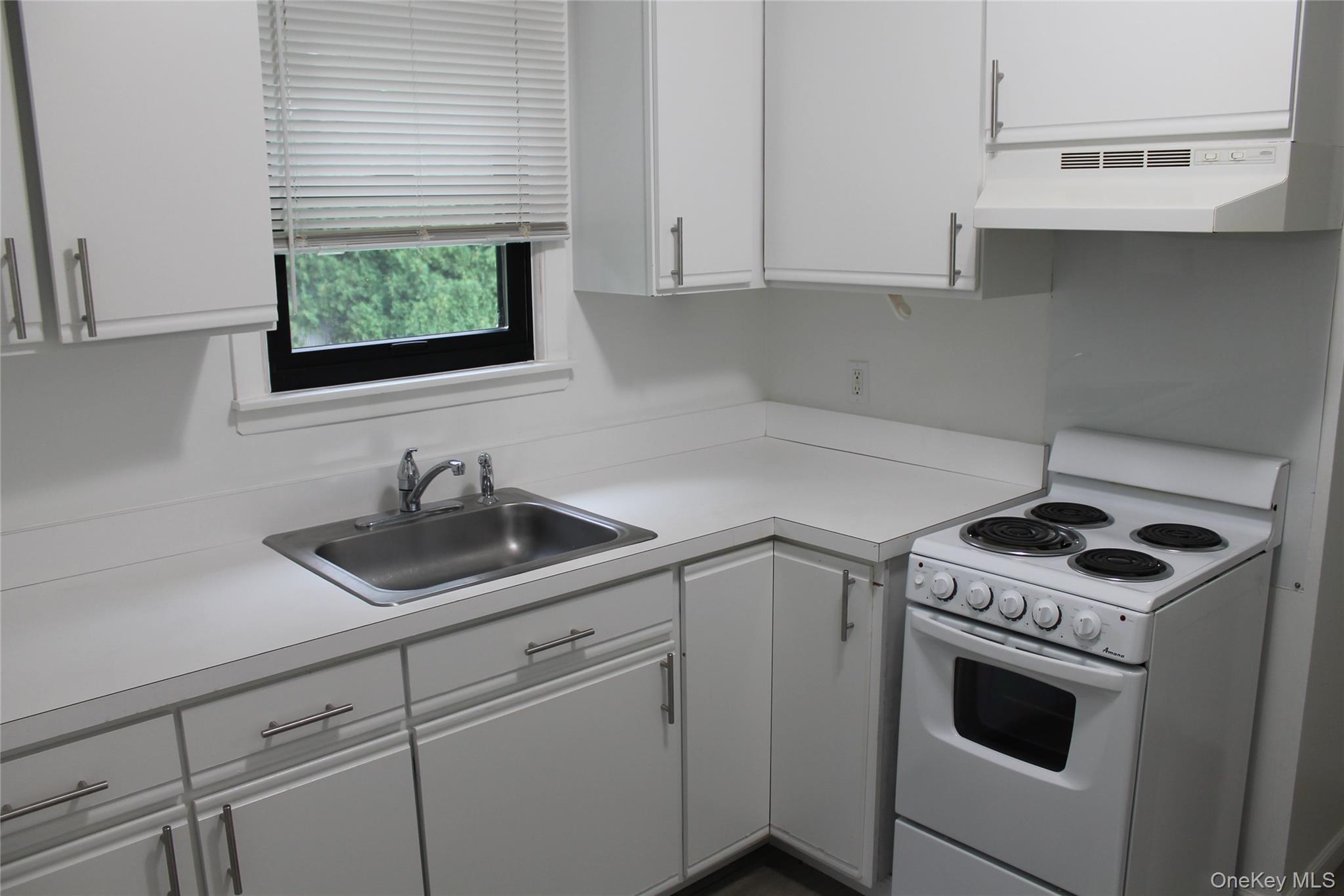 27 Stuart Drive – For Rent photo 6