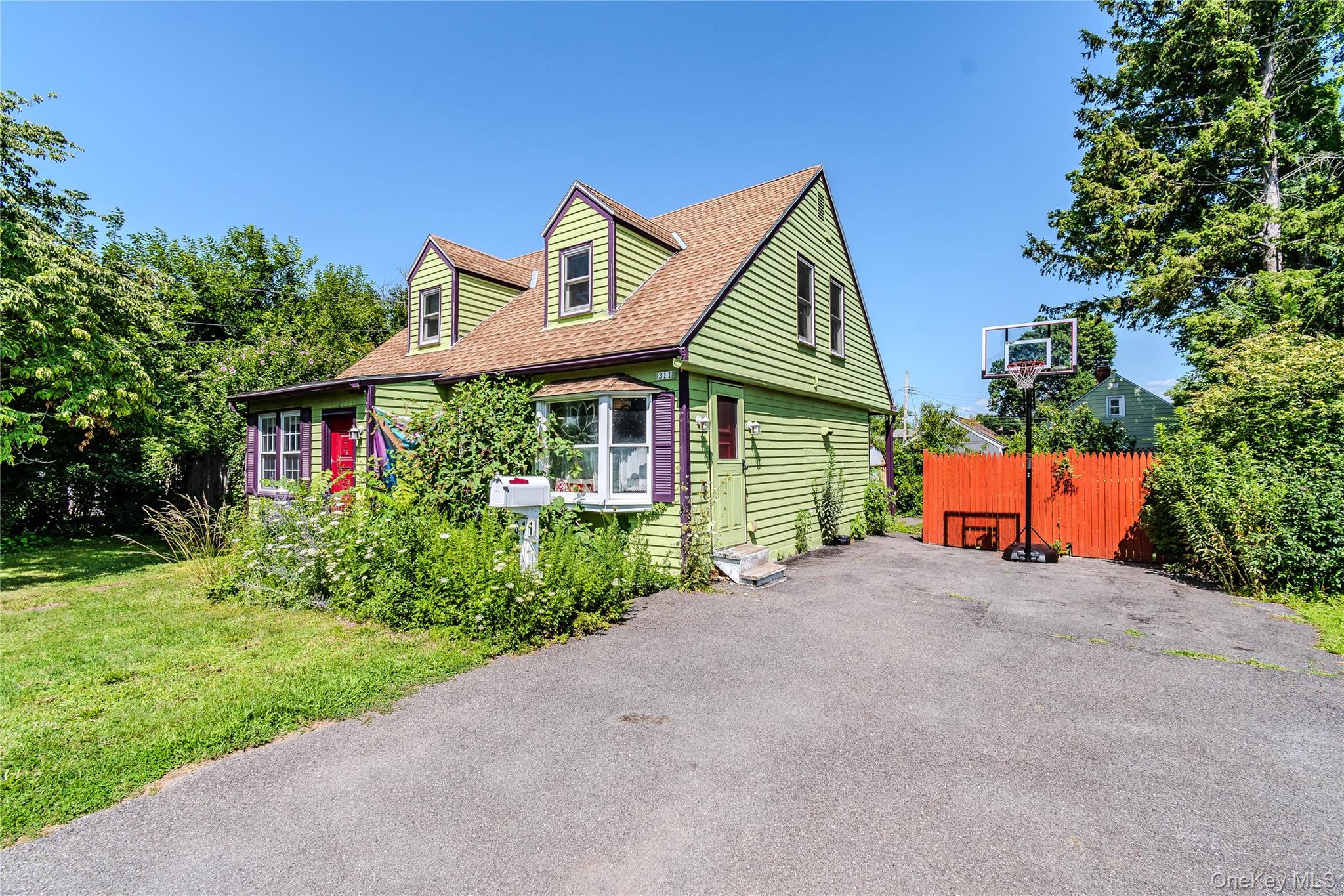 311 Lucas Avenue – For Sale photo 4