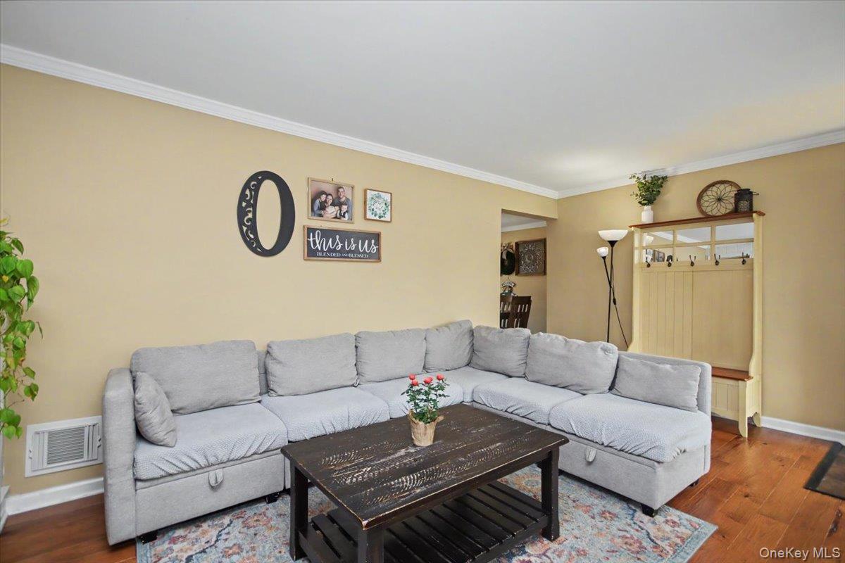 9 Mansion Drive – For Sale photo 8