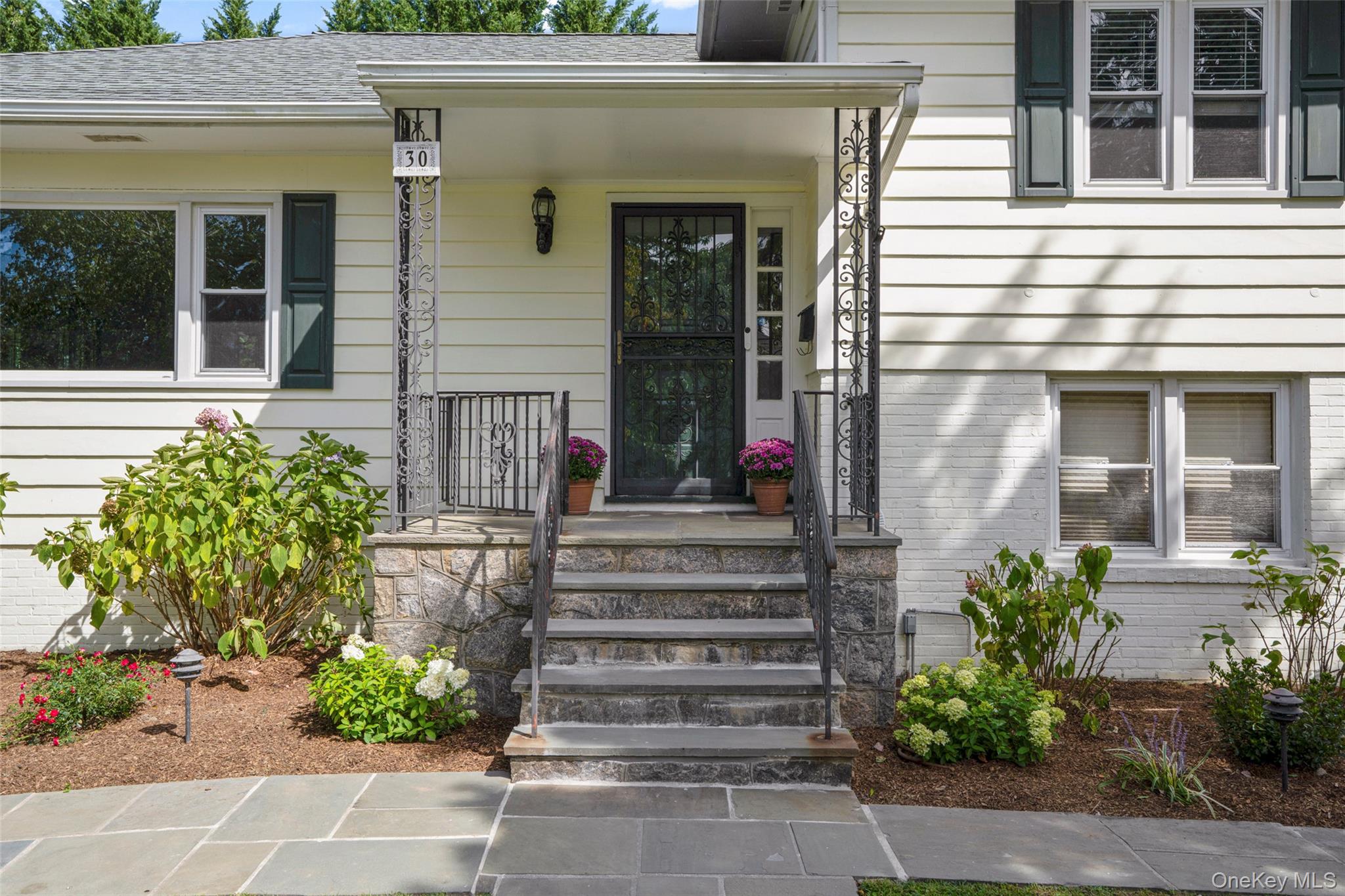 30 Antler Place – For Sale photo 9