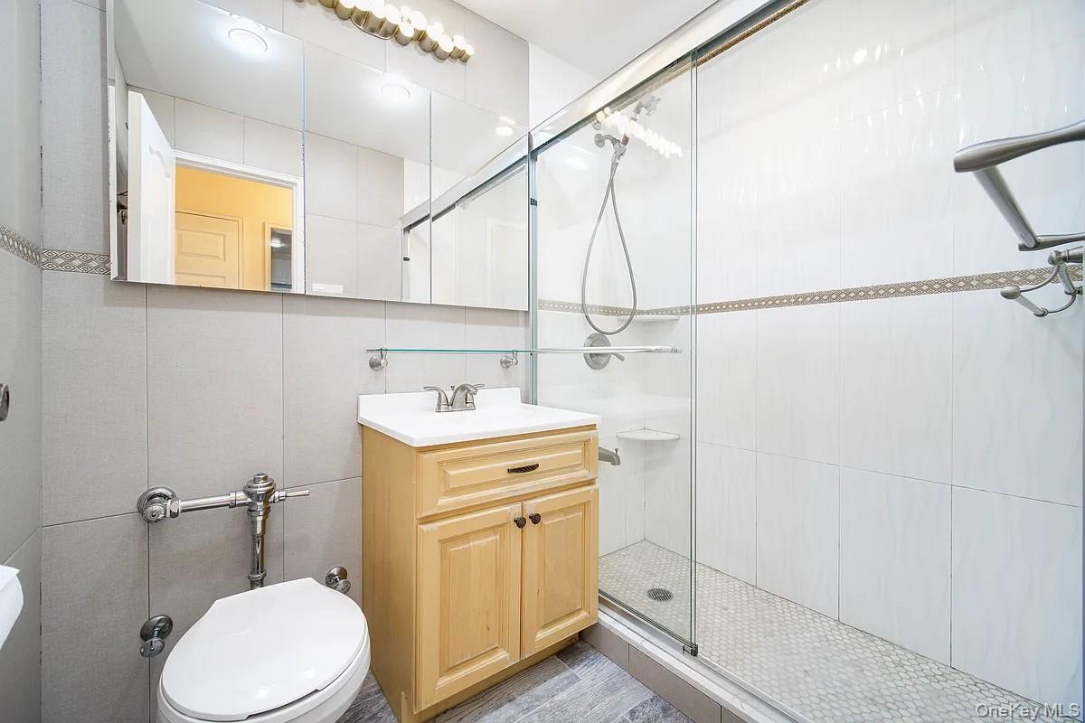 99-05 59th Avenue, Unit 2A photo 9