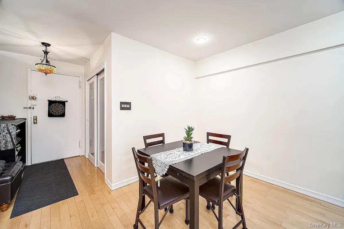 99-05 59th Avenue, Unit 2A photo 4