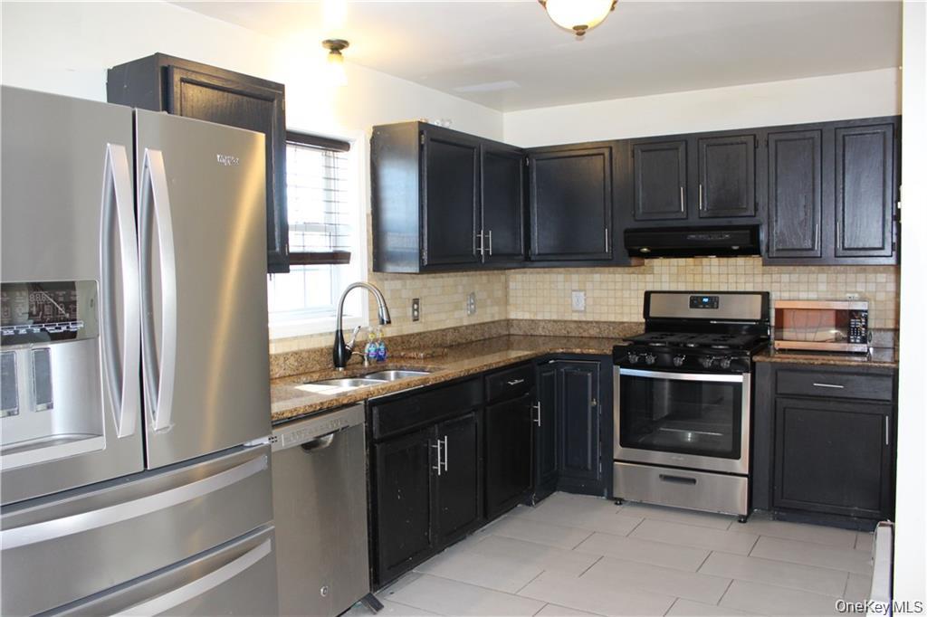 24 Wood Street – For Rent photo 2