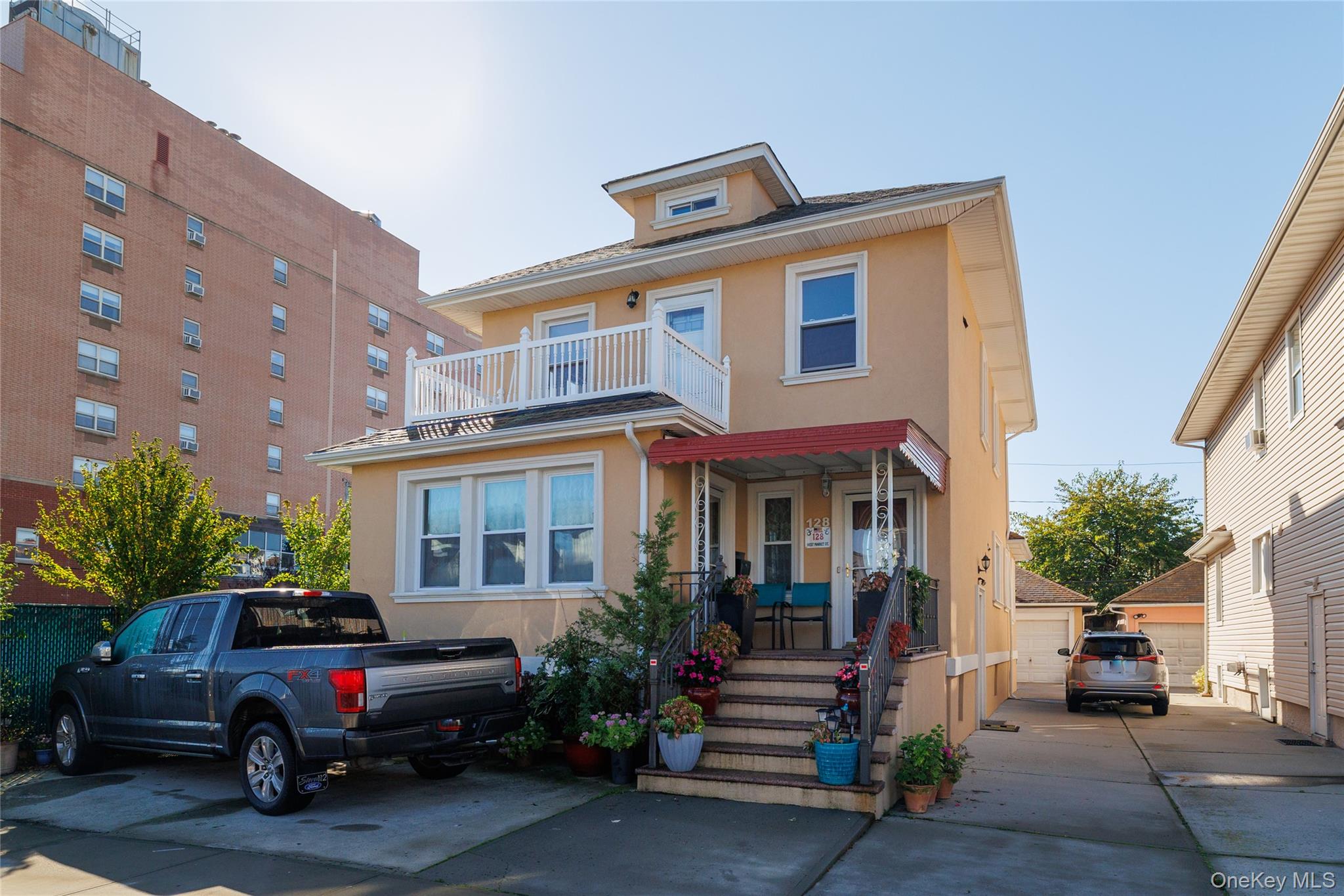 128 W Market Street – For Rent