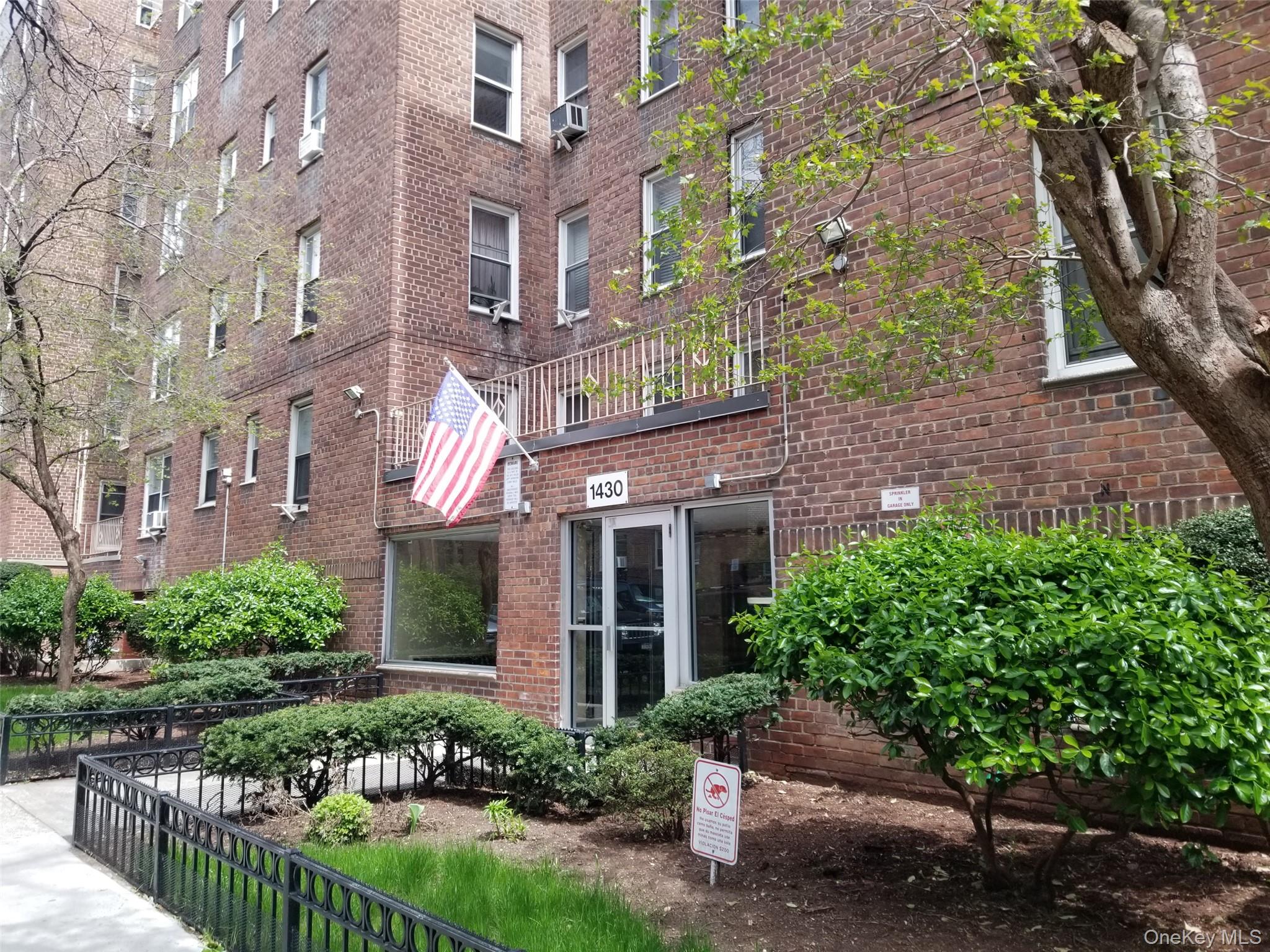 1475 Thieriot Avenue, Unit 2E photo 2