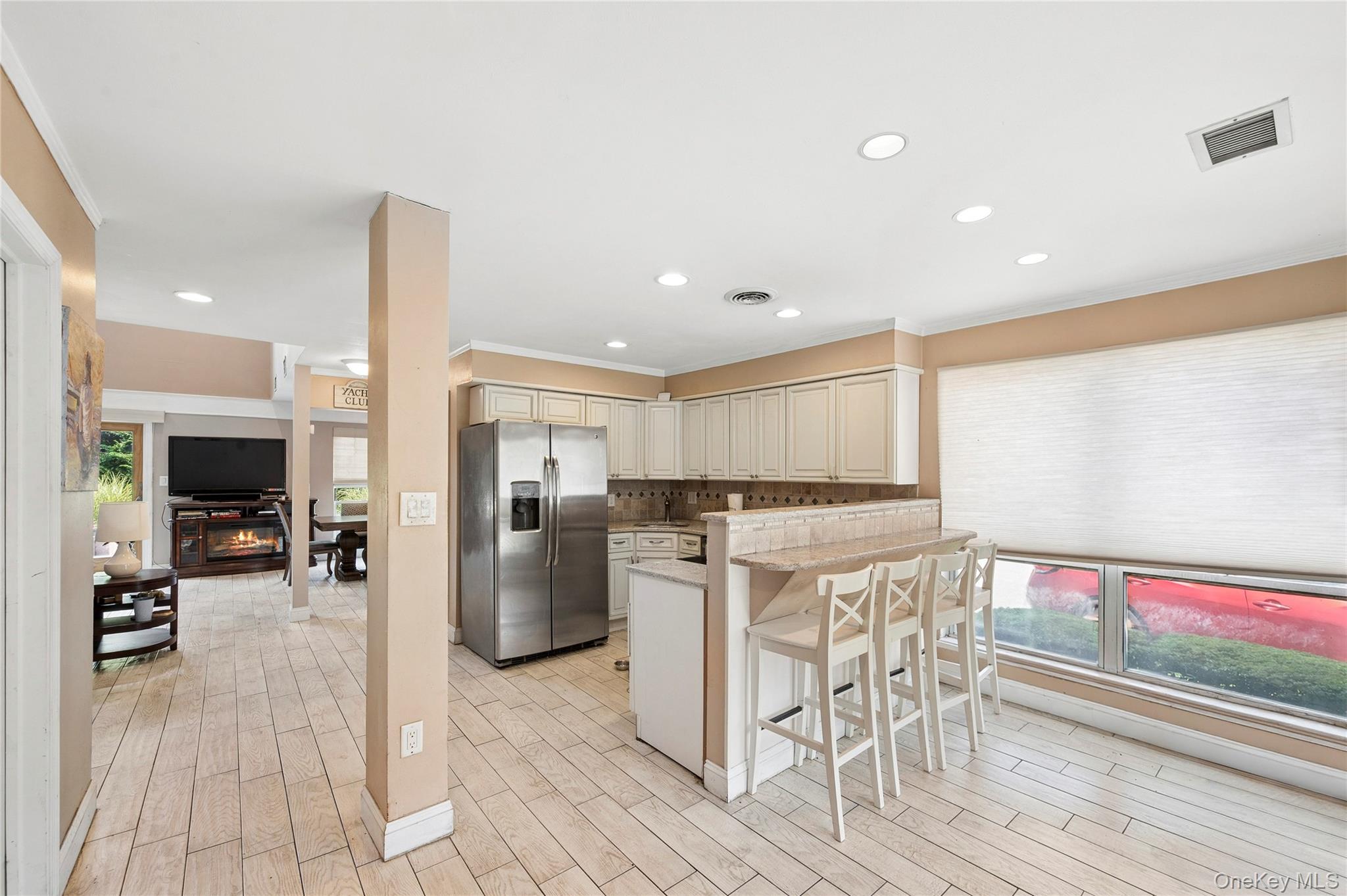 100 Baker Court, Unit 90 photo 2