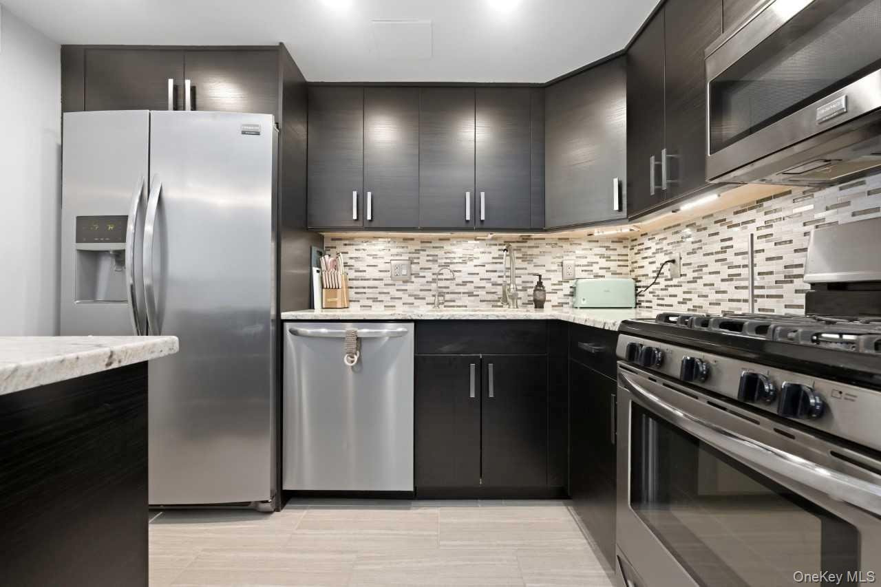 700 Shore Road, Unit 7P photo 7