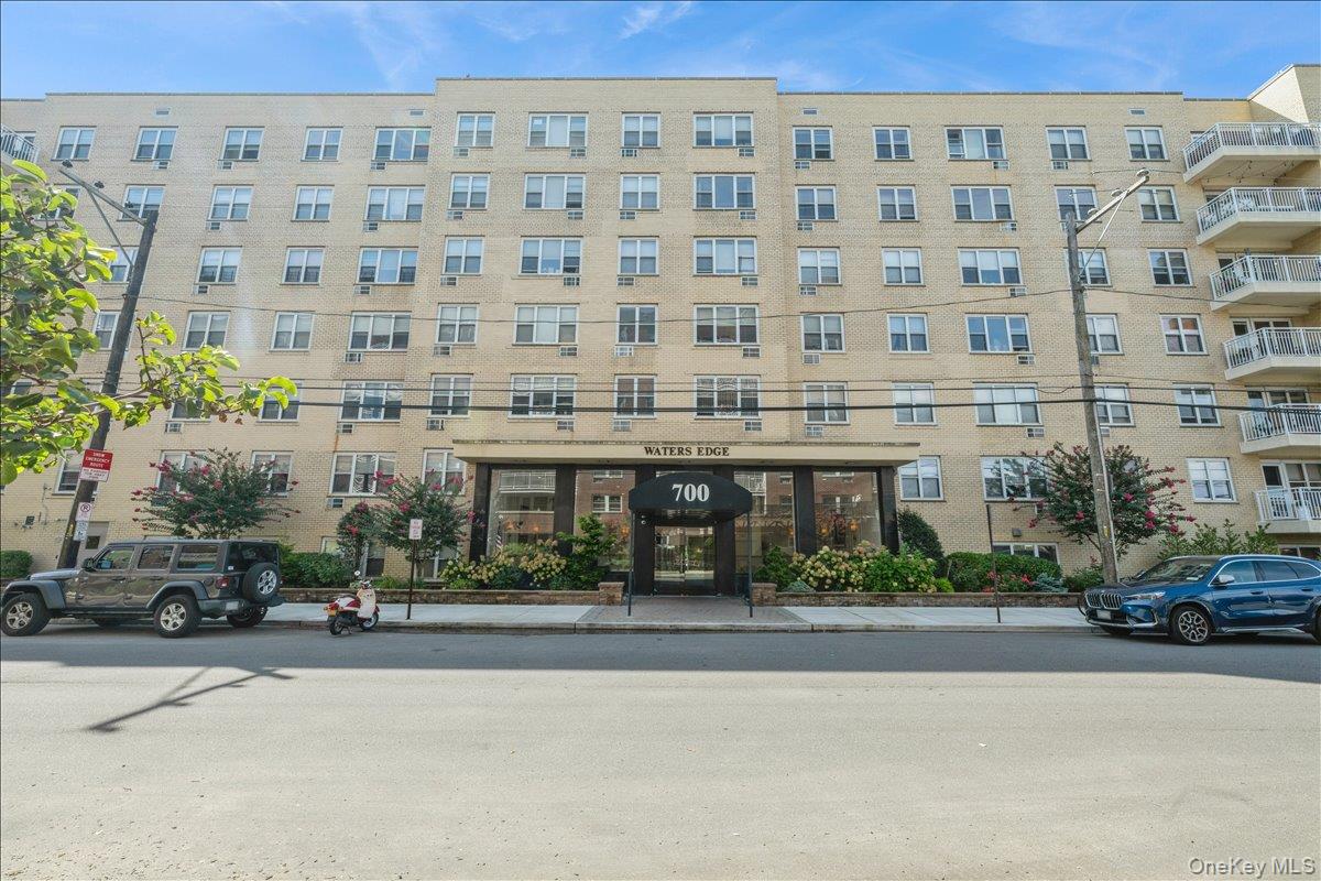 700 Shore Road, Unit 7P photo 2
