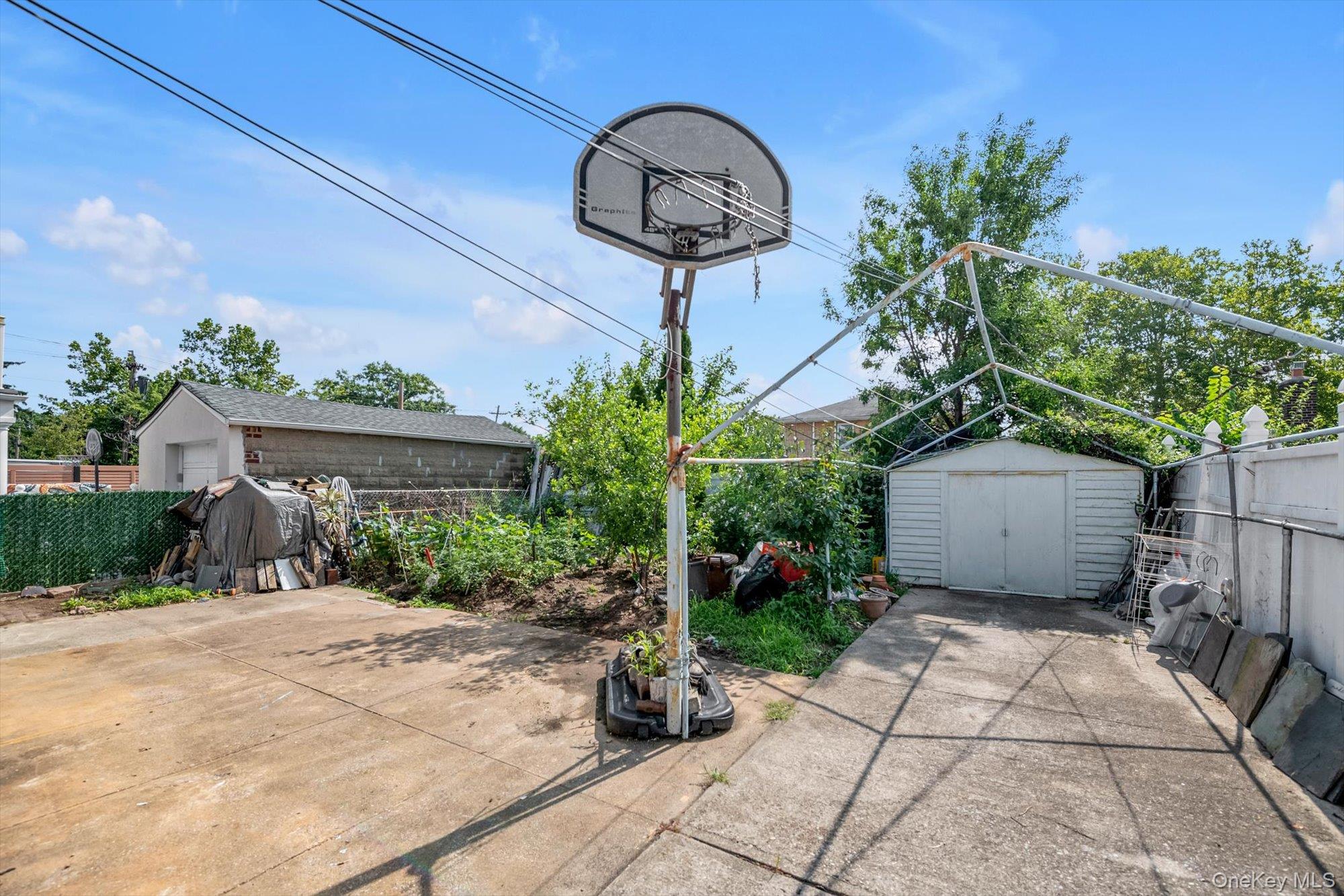 5011 175th Street – For Sale photo 5