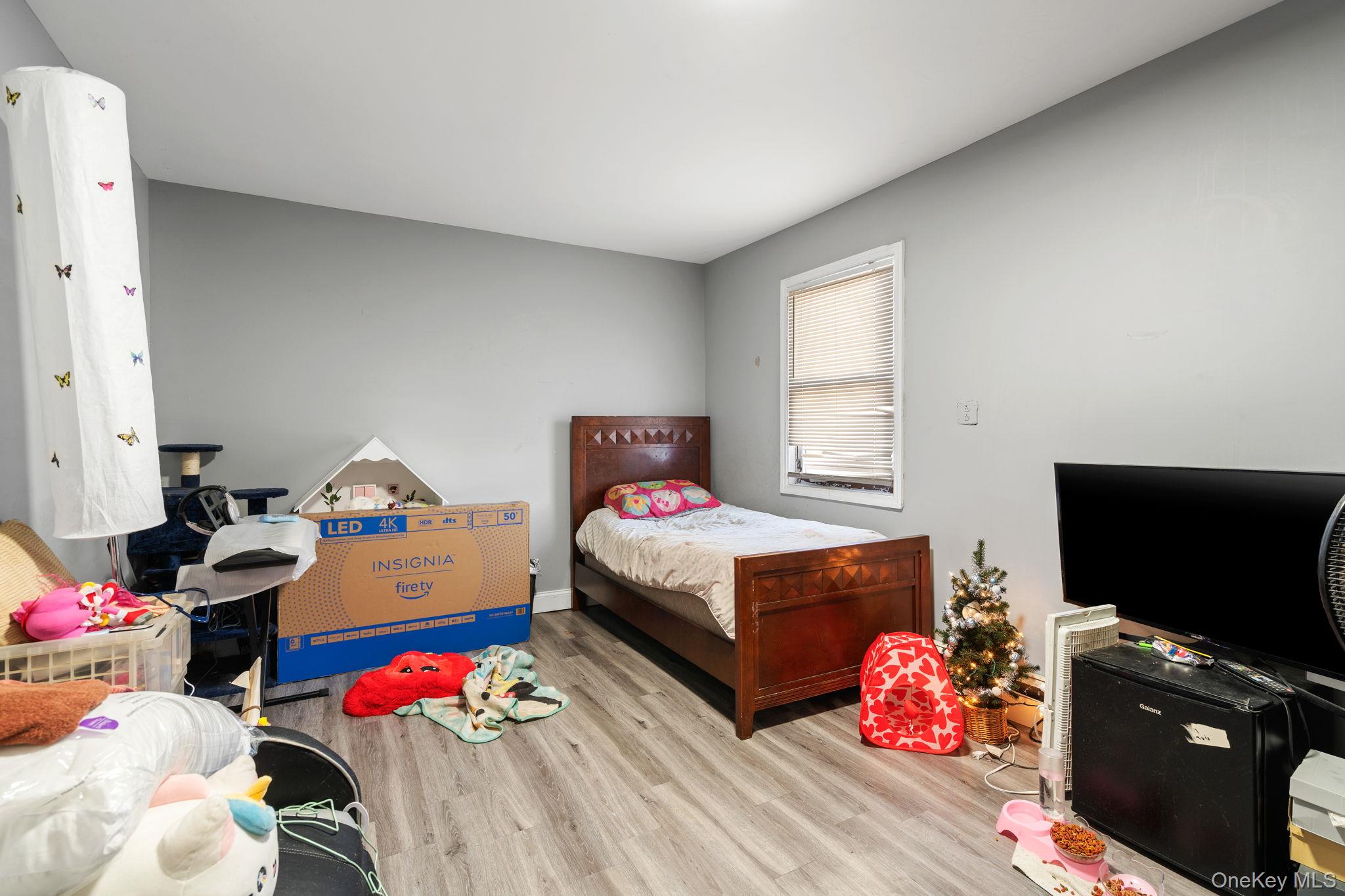 1611 Main Street – For Sale photo 11