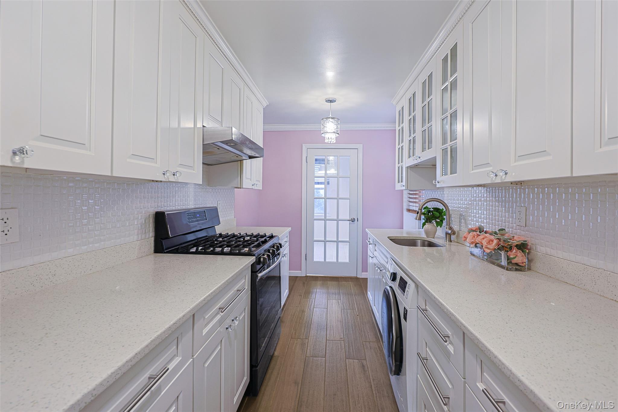 18-65 211th Street, Unit 5G photo 3