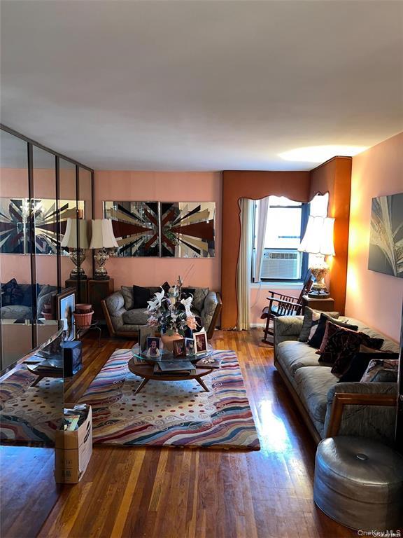 32-40 89th Street, Unit 611 photo 3