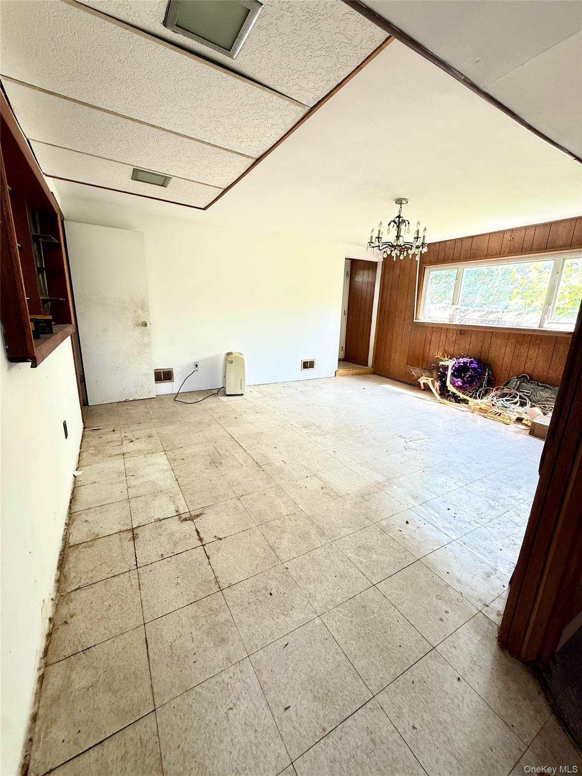 411 Mayflower Avenue – For Sale photo 18