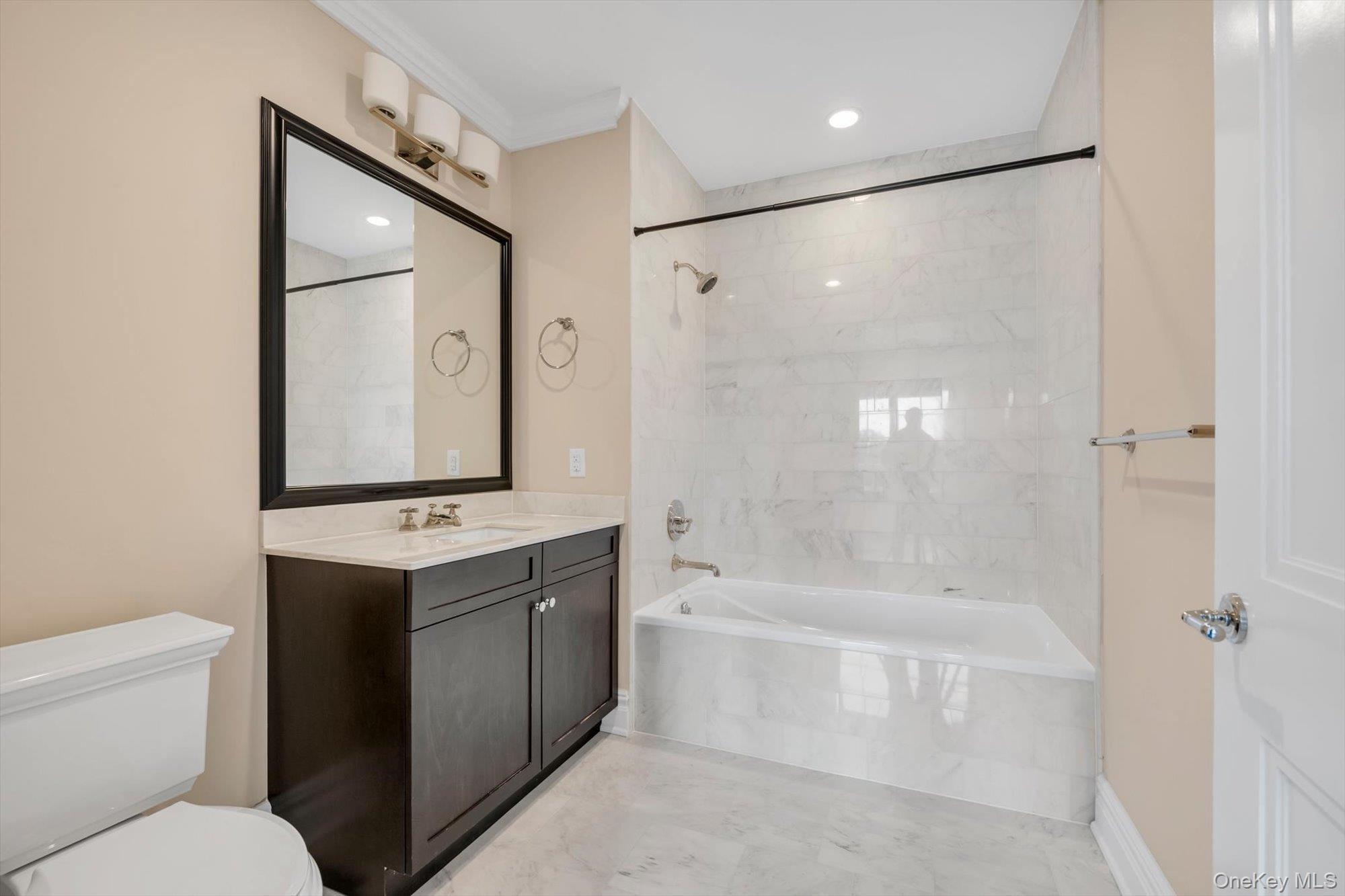 3000 Royal Court, Unit 3107 photo 13