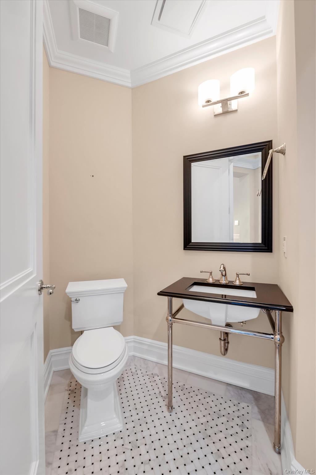 3000 Royal Court, Unit 3107 photo 7