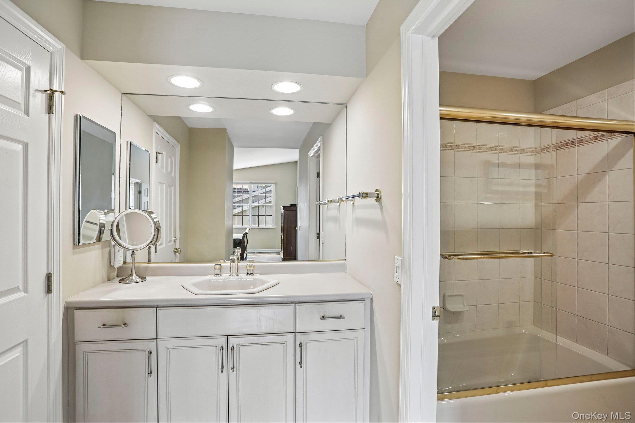 15 Doral Greens Drive E – For Sale photo 27