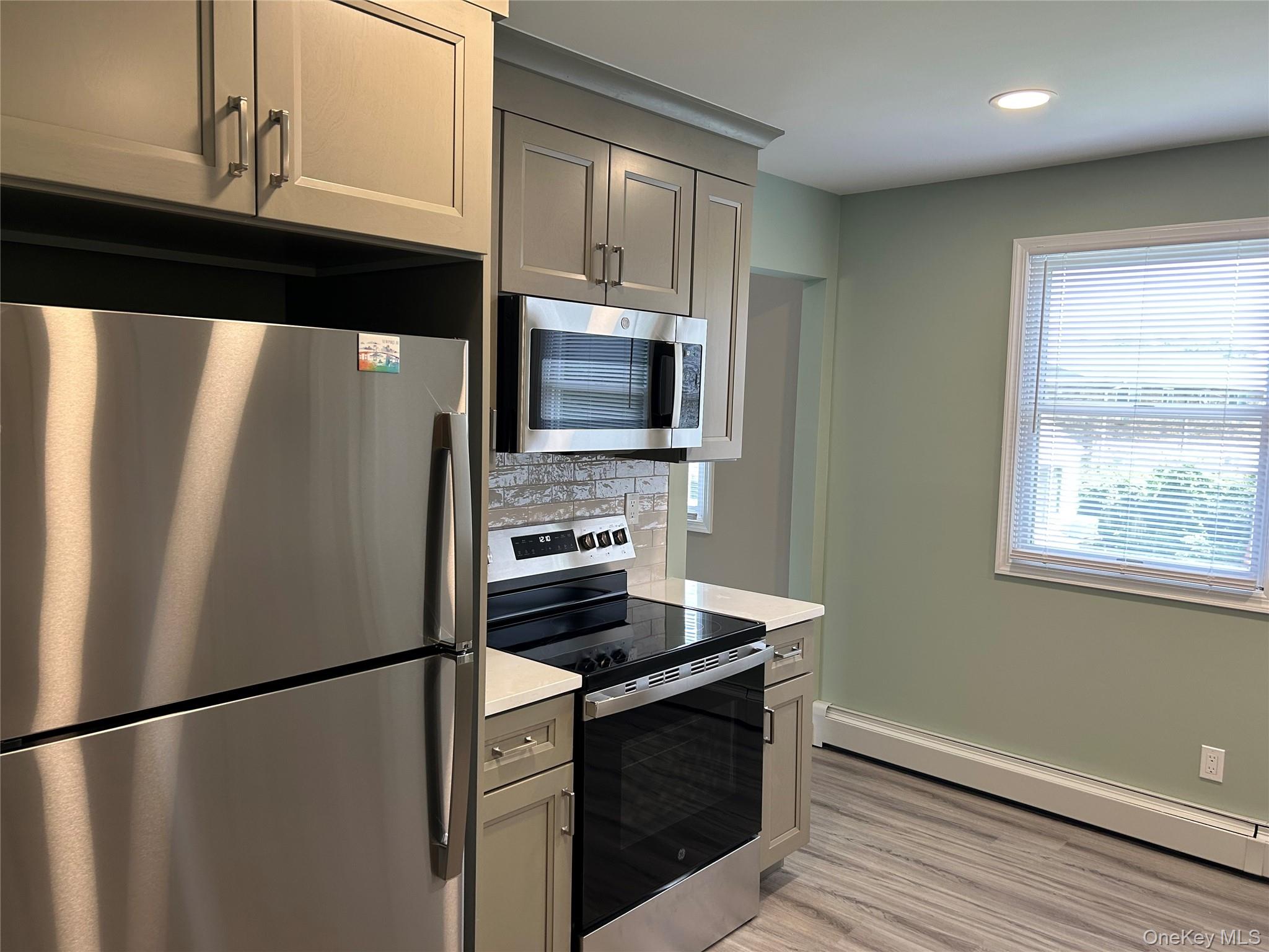 85 Ralph Avenue, Unit 2 photo 2