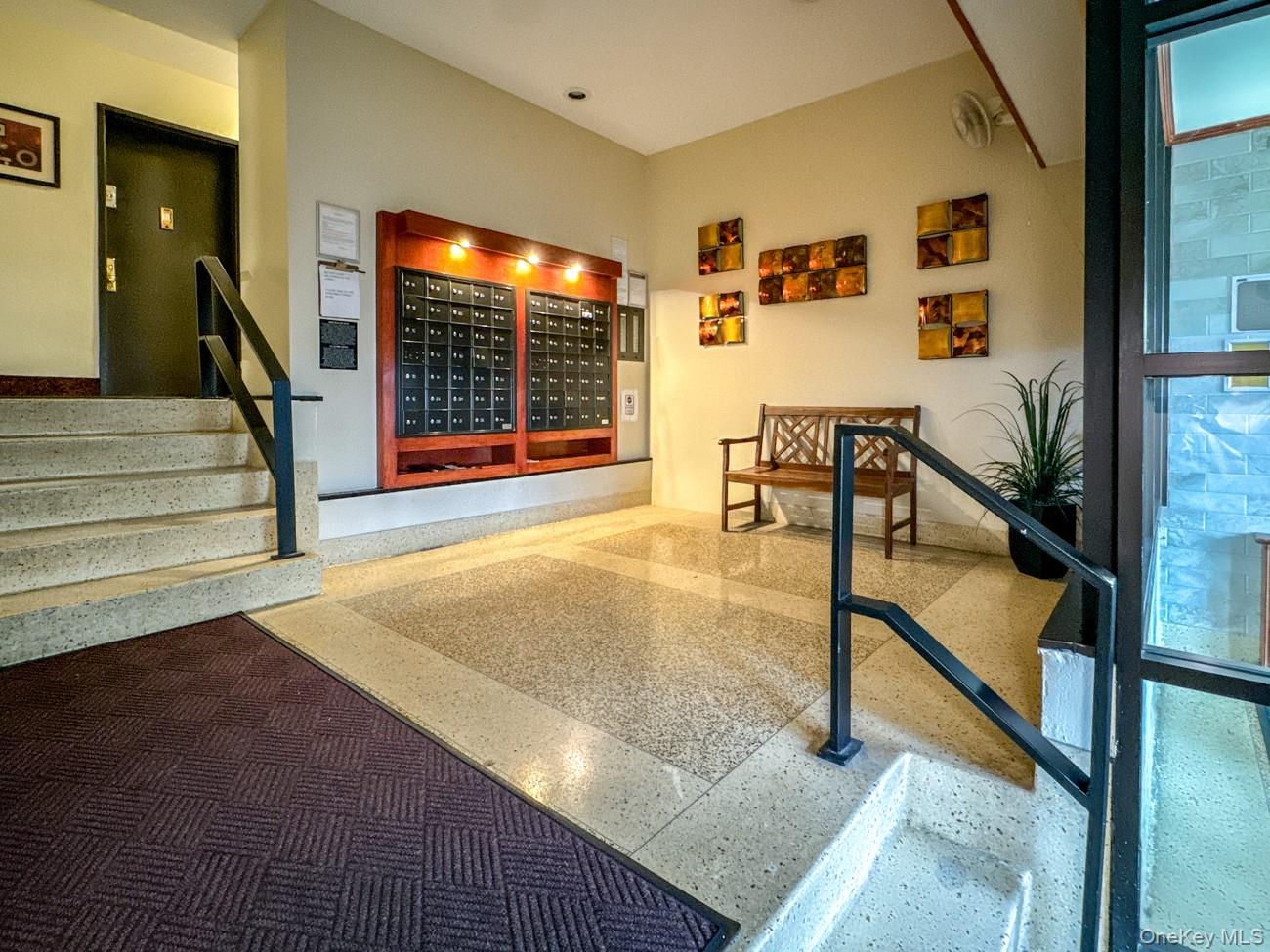 2015 Saint Paul Ave S, Unit 5K photo 3