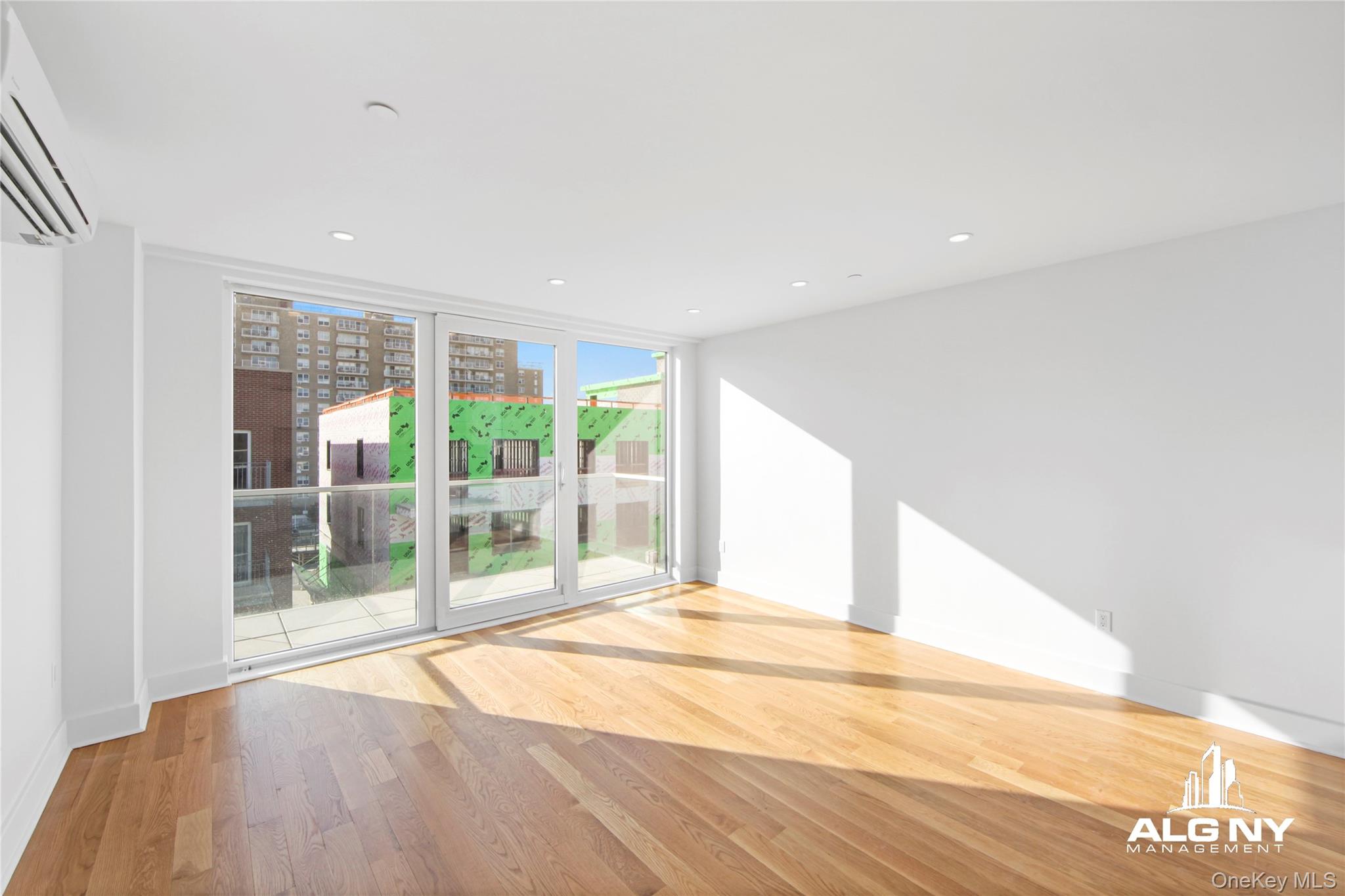 183 Beach 101st Street, Unit 3B photo 5