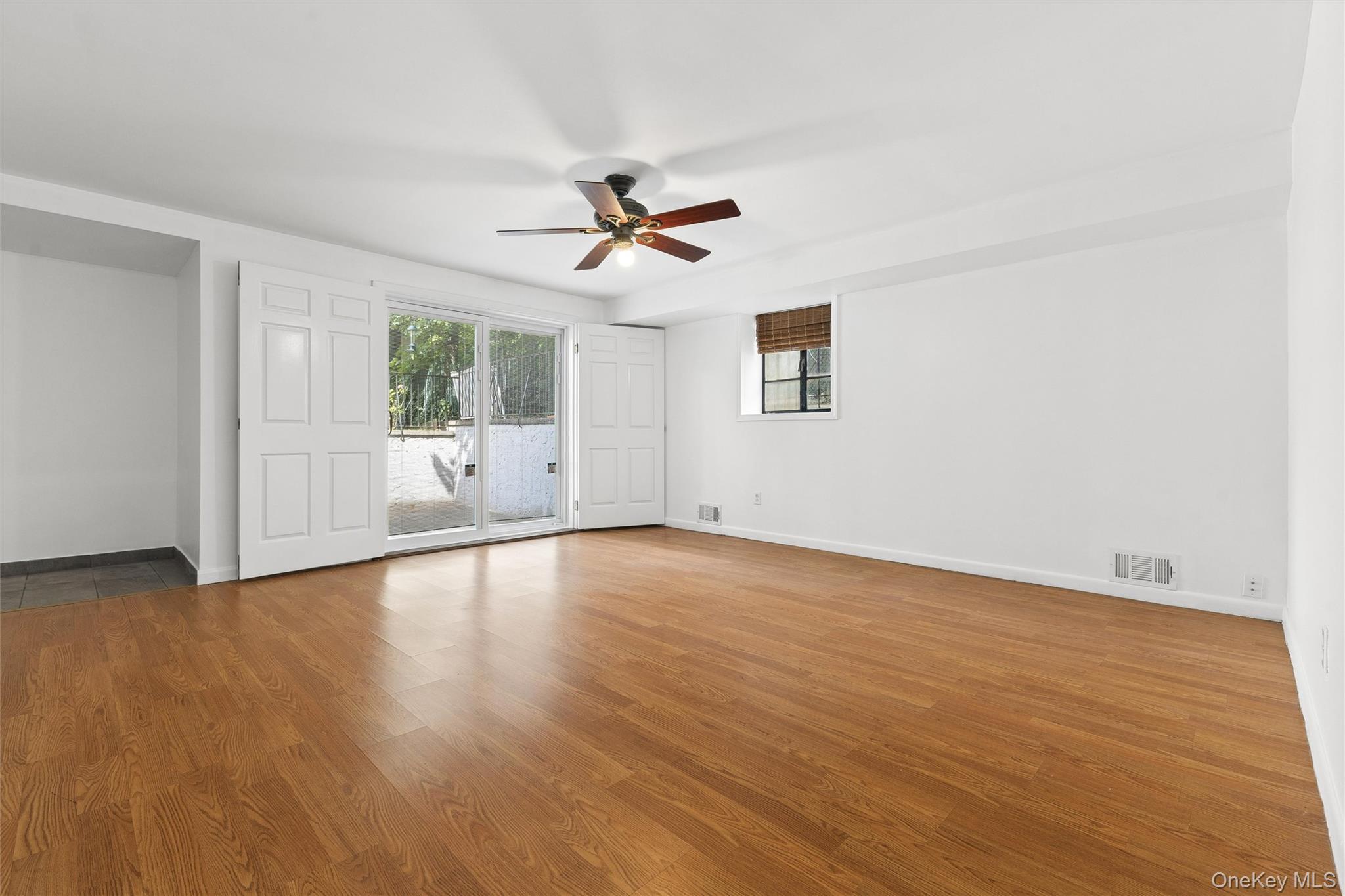 116-45 Union Turnpike – For Rent photo 19