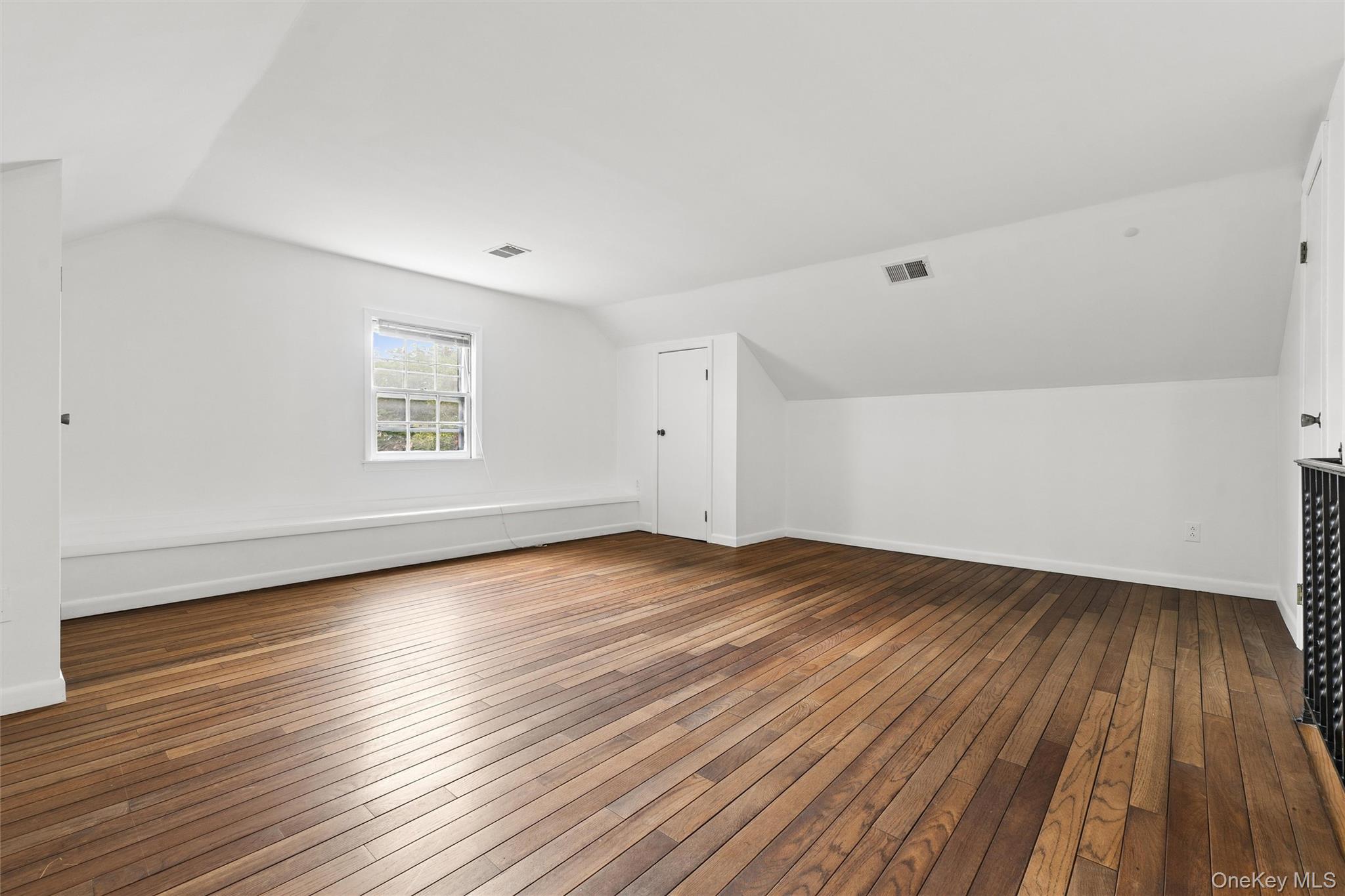 116-45 Union Turnpike – For Rent photo 17