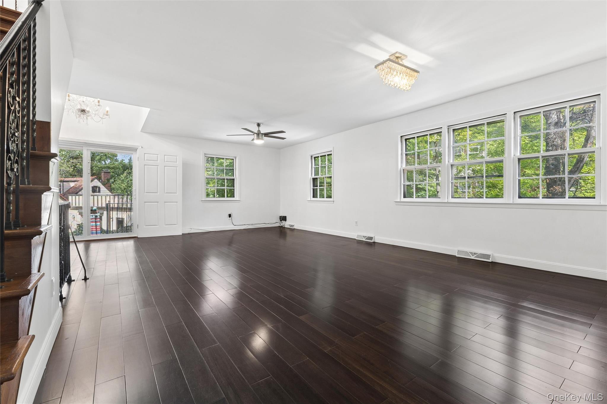 116-45 Union Turnpike – For Rent photo 6