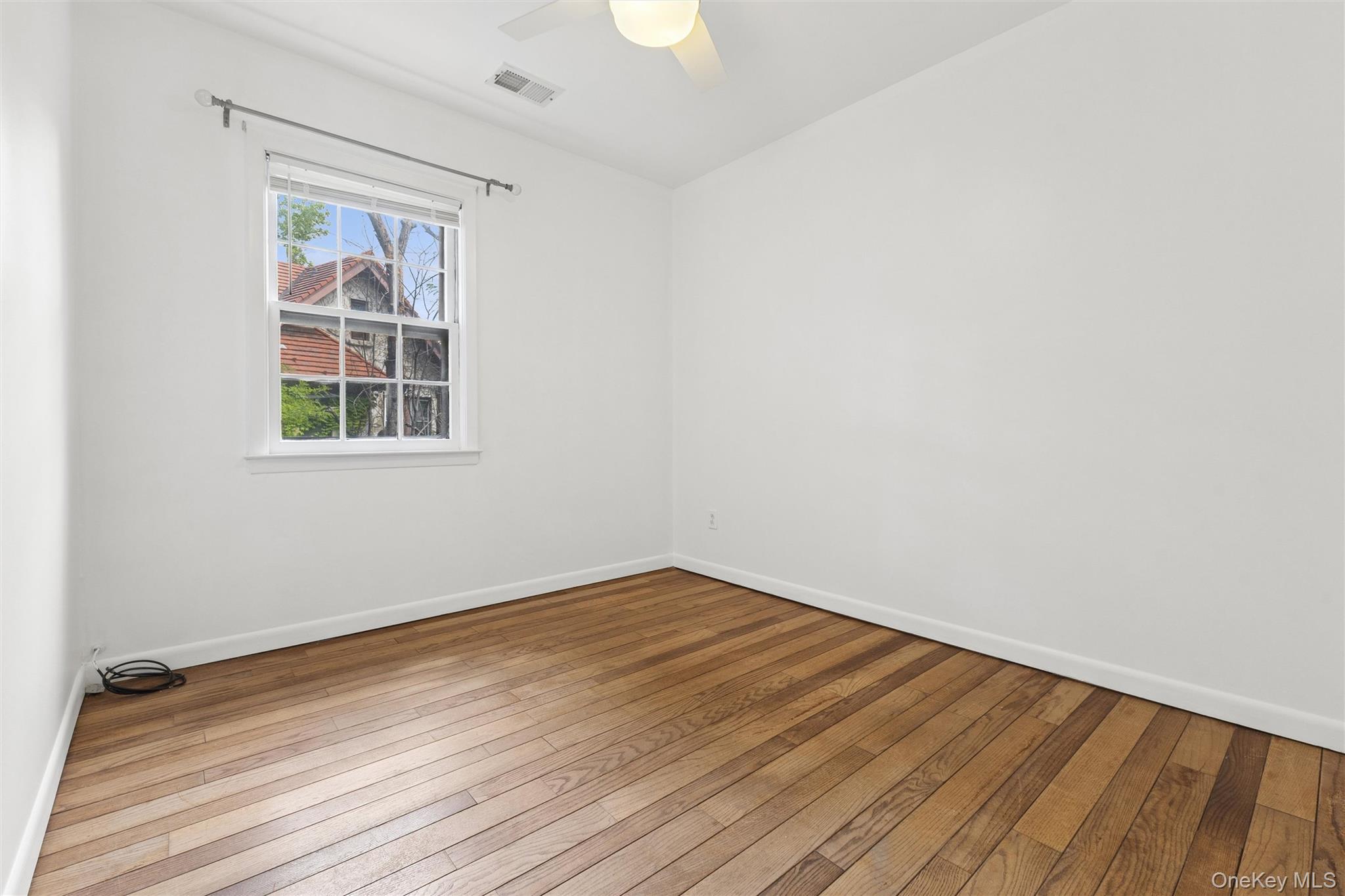 116-45 Union Turnpike – For Rent photo 14