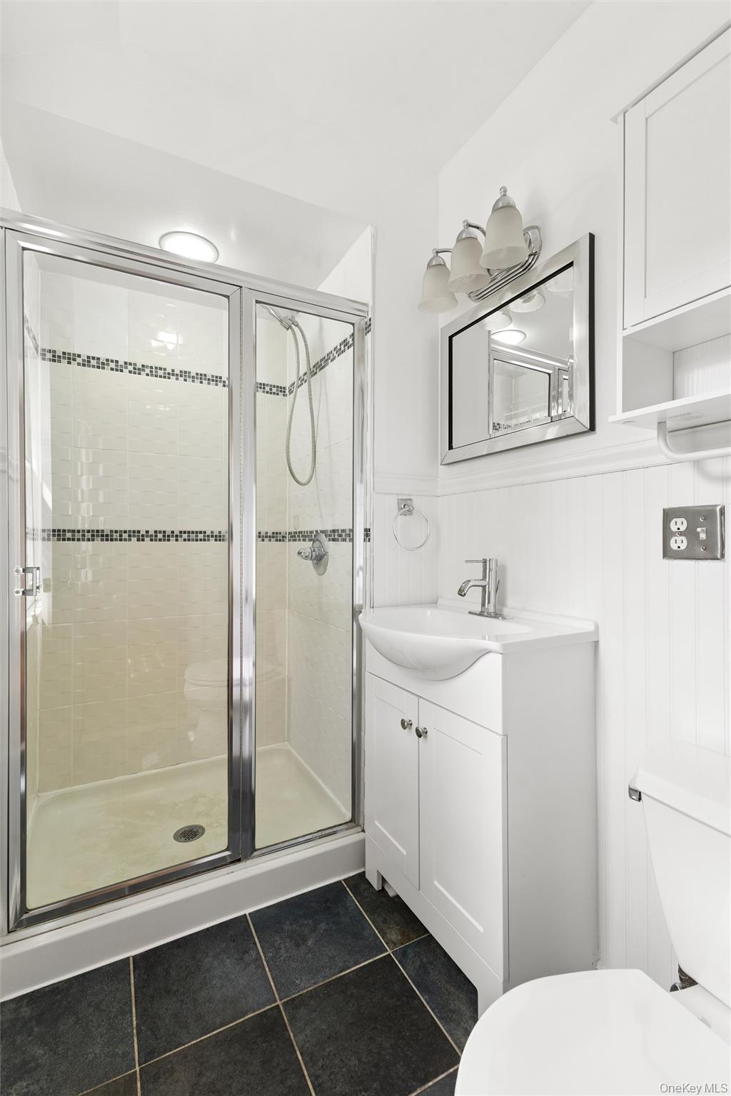 116-45 Union Turnpike – For Rent photo 10
