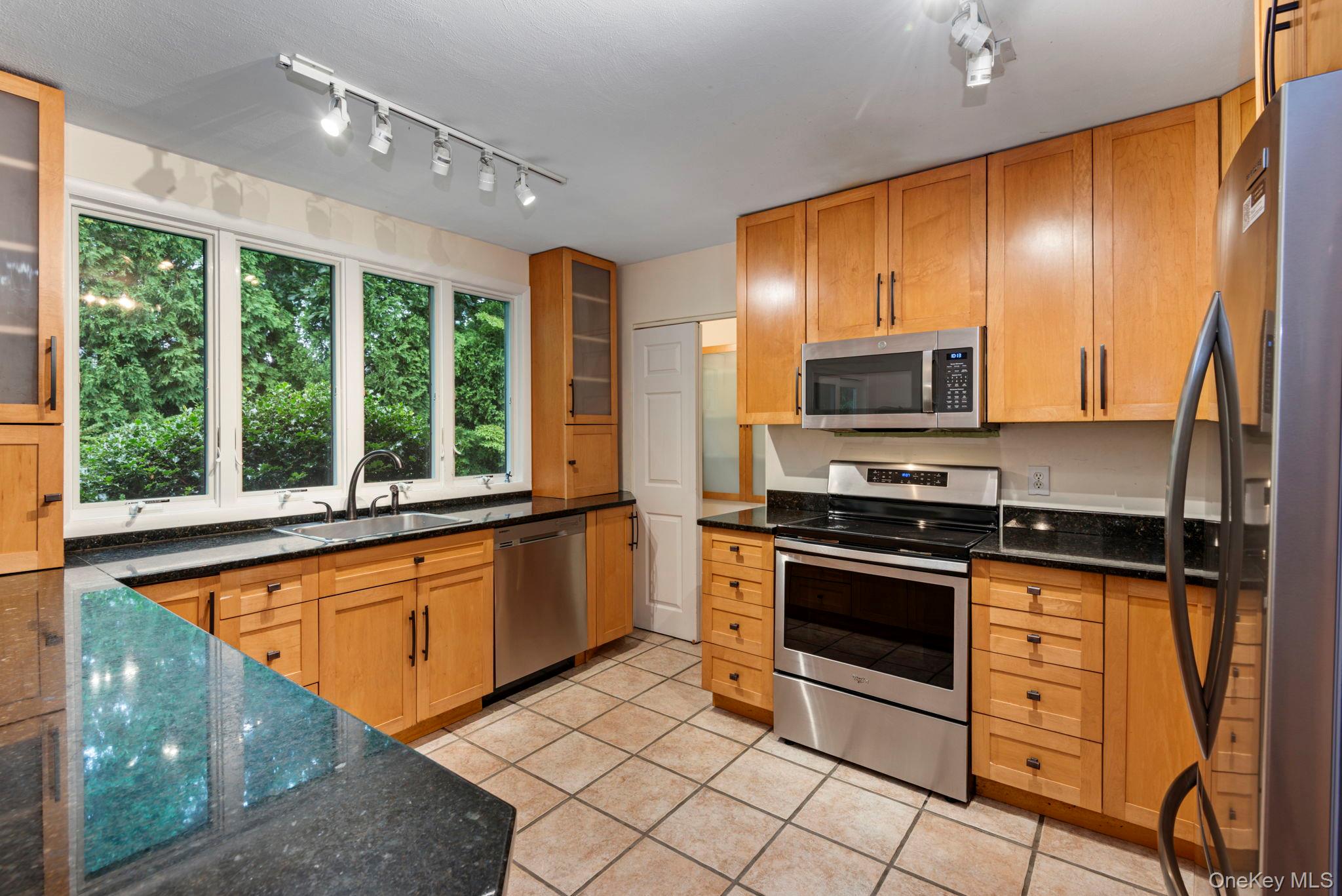 75 Cove Road – For Sale photo 11
