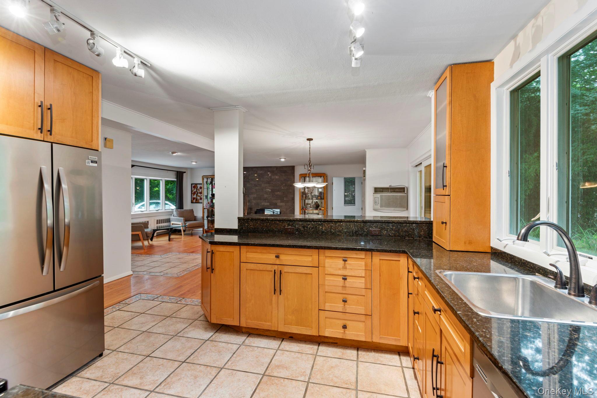 75 Cove Road – For Sale photo 13