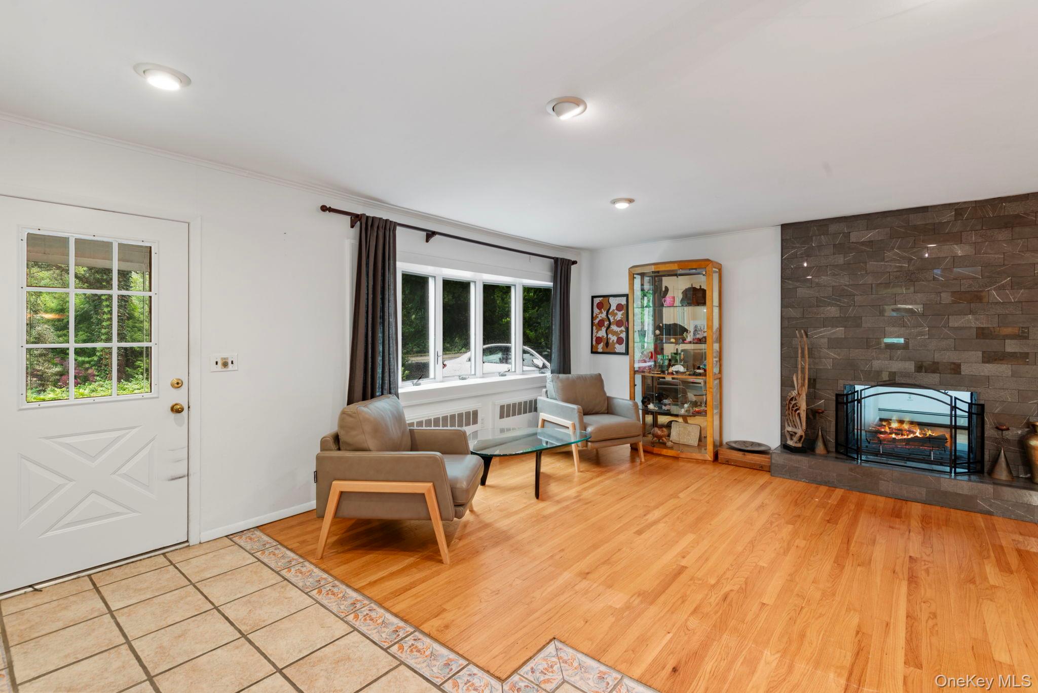 75 Cove Road – For Sale photo 4