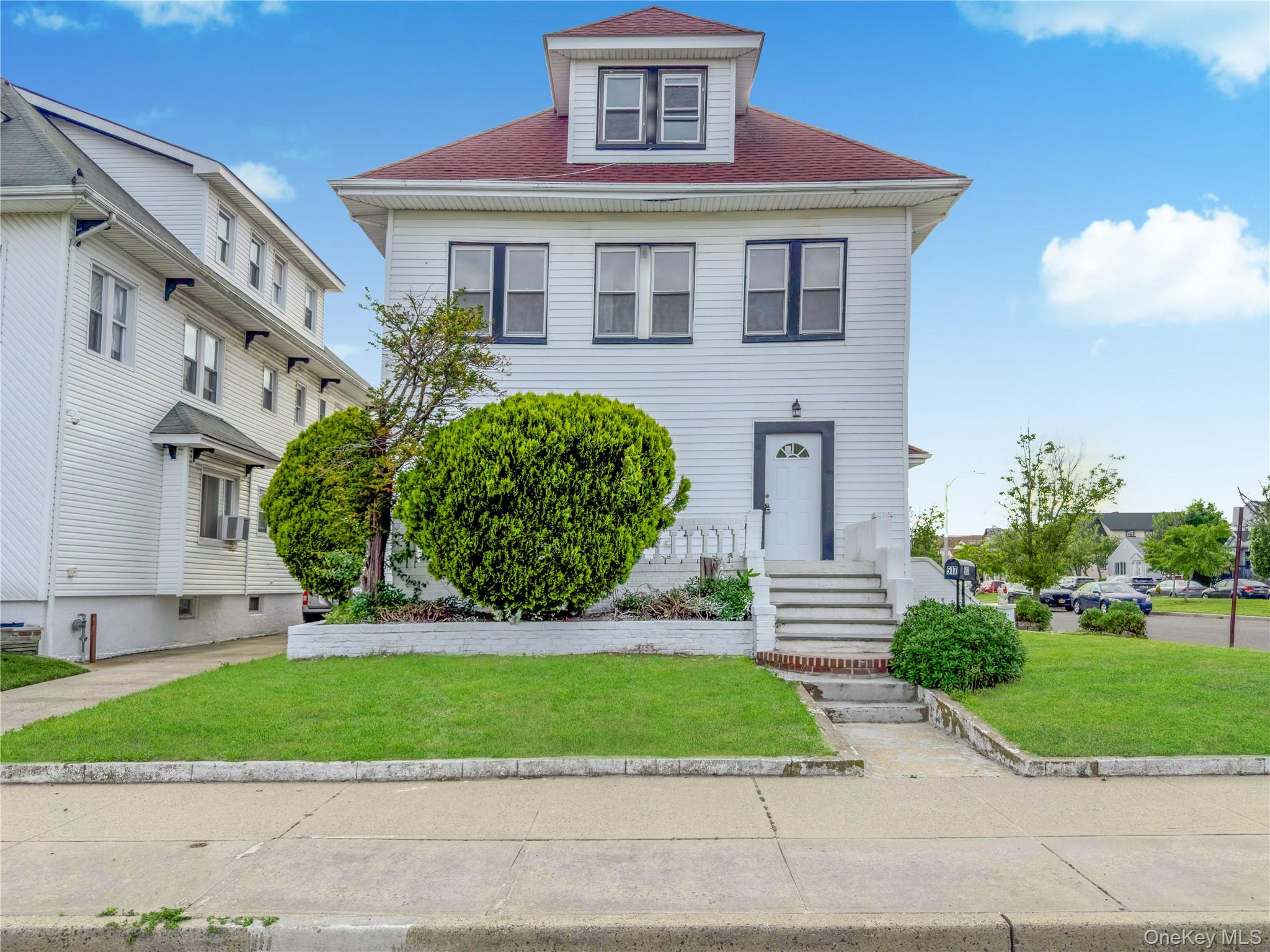 302 W Hudson Street – For Sale photo 2