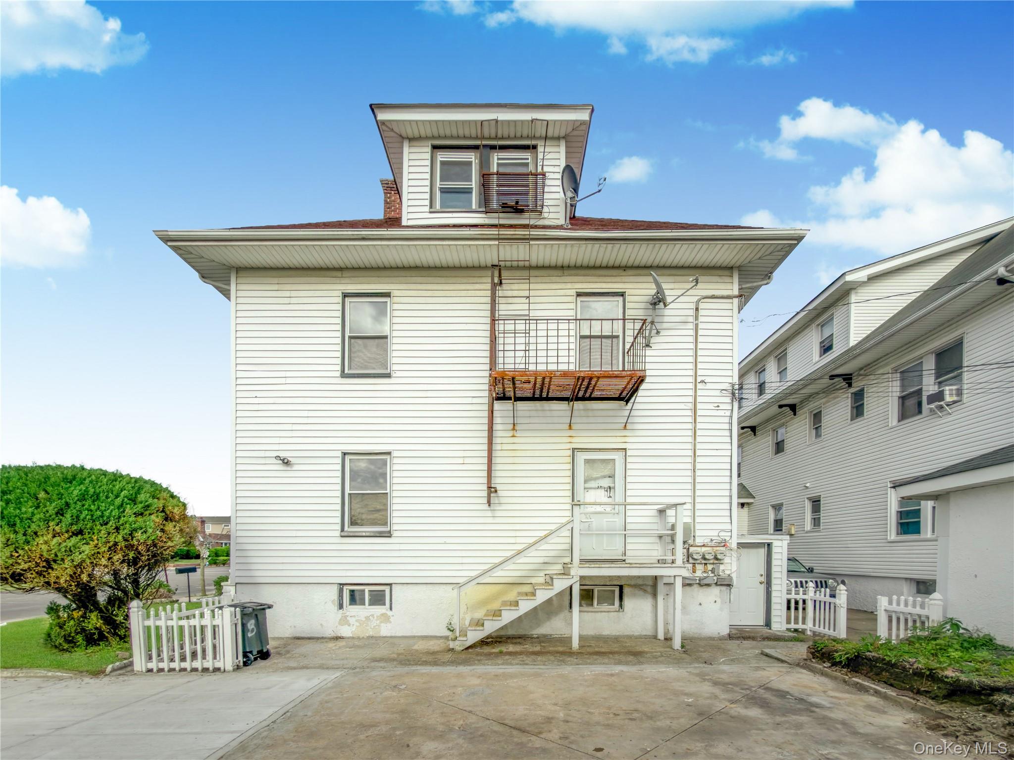 302 W Hudson Street – For Sale photo 6