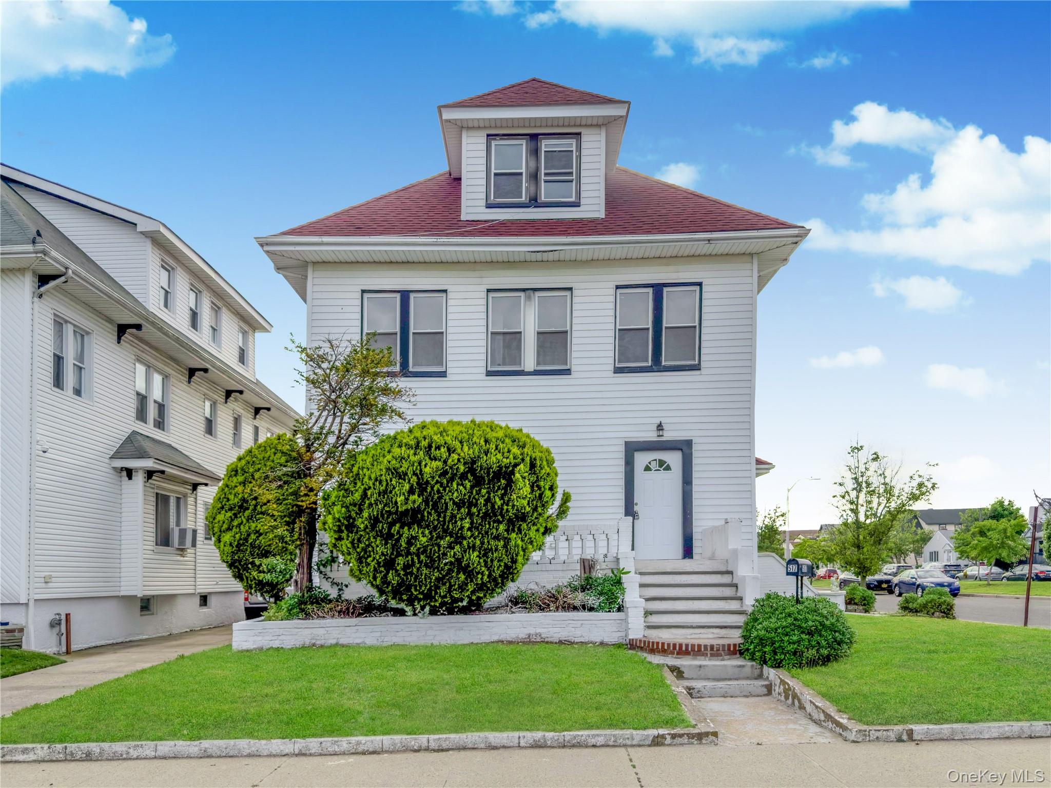 302 W Hudson Street – For Sale photo 3