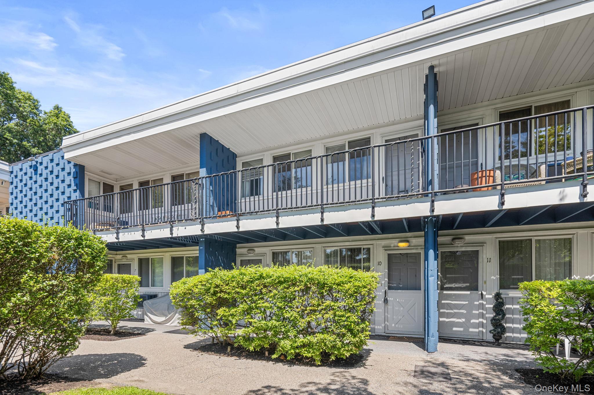1 Wyndover Road, Unit 10