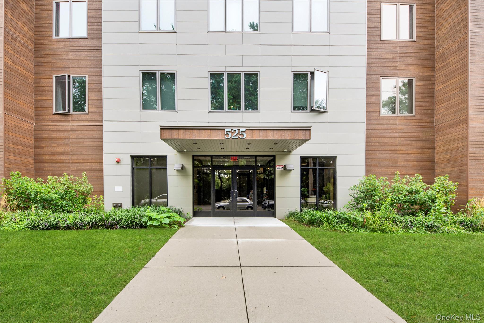 525 North MacQuesten Parkway – For Rent photo 20