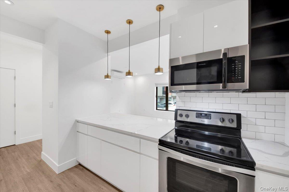 525 North MacQuesten Parkway – For Rent photo 10