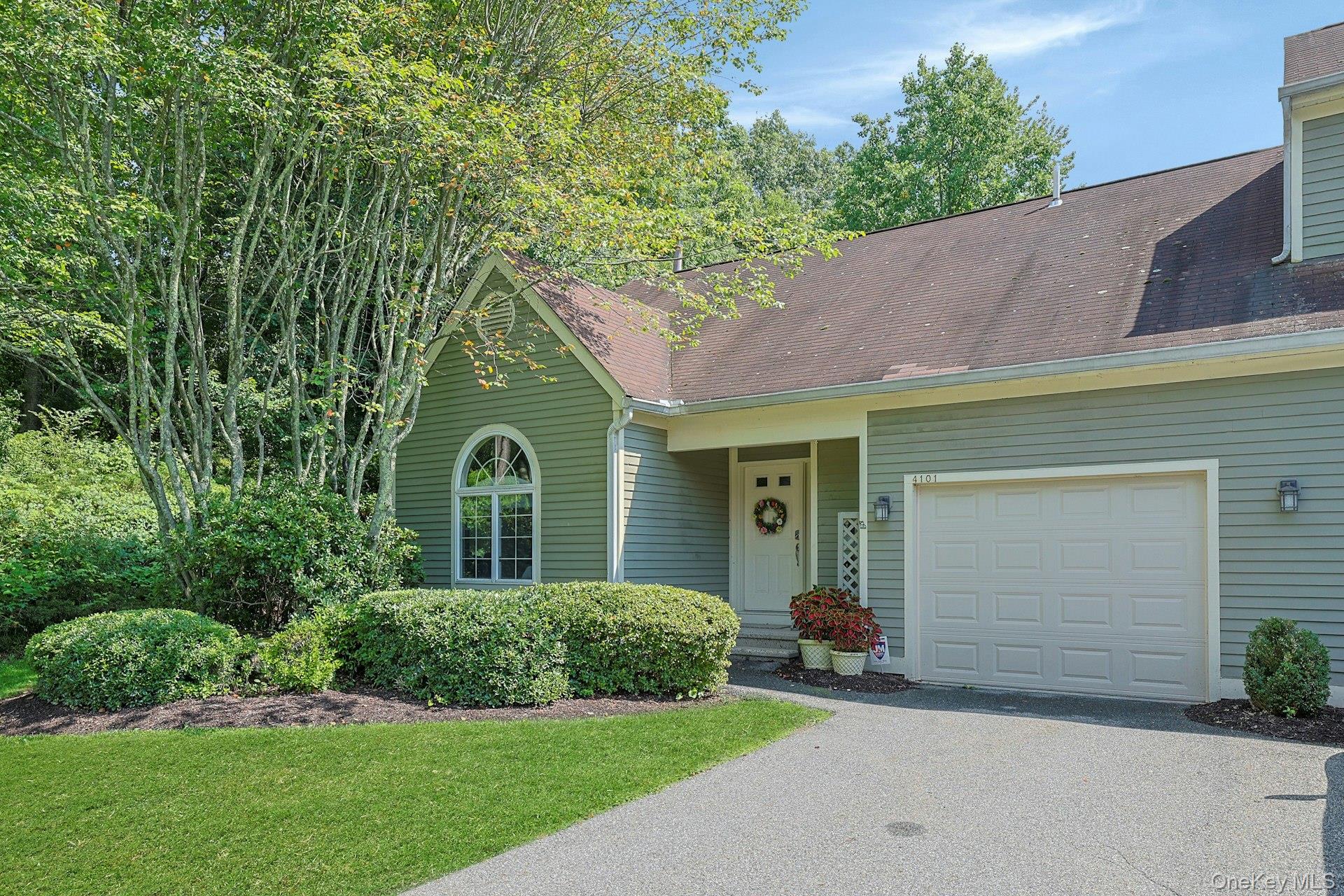 4101 Victoria Drive – For Sale