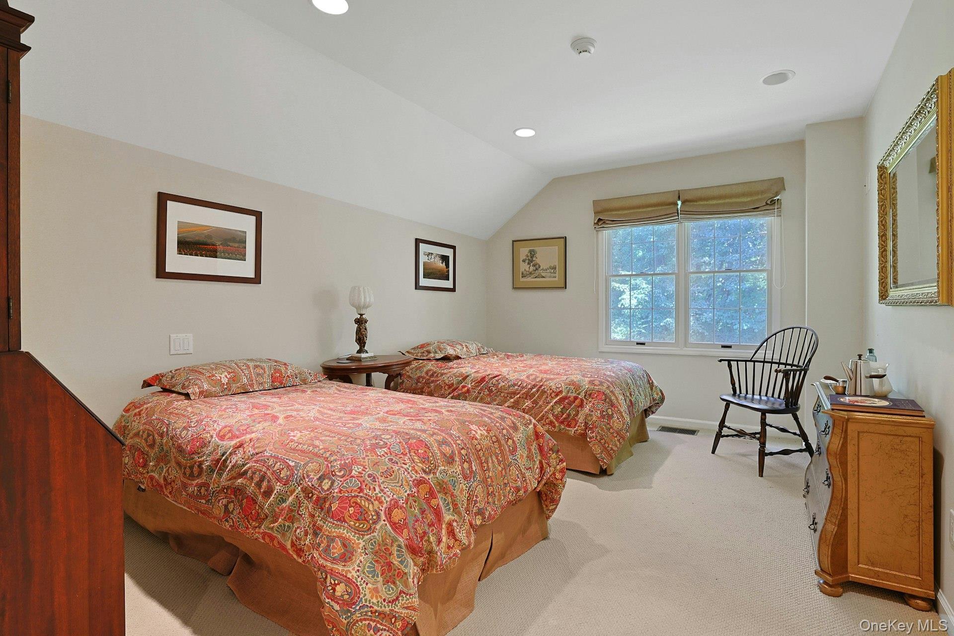 4101 Victoria Drive – For Sale photo 13