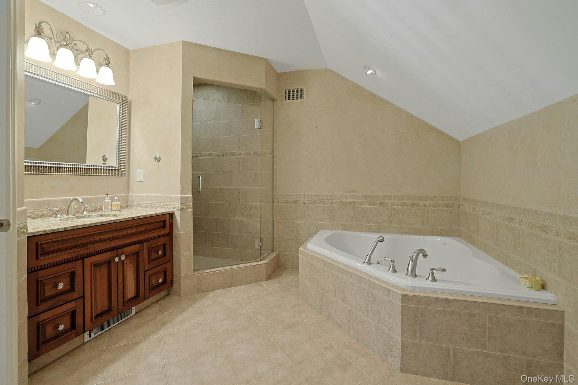 4101 Victoria Drive – For Sale photo 14