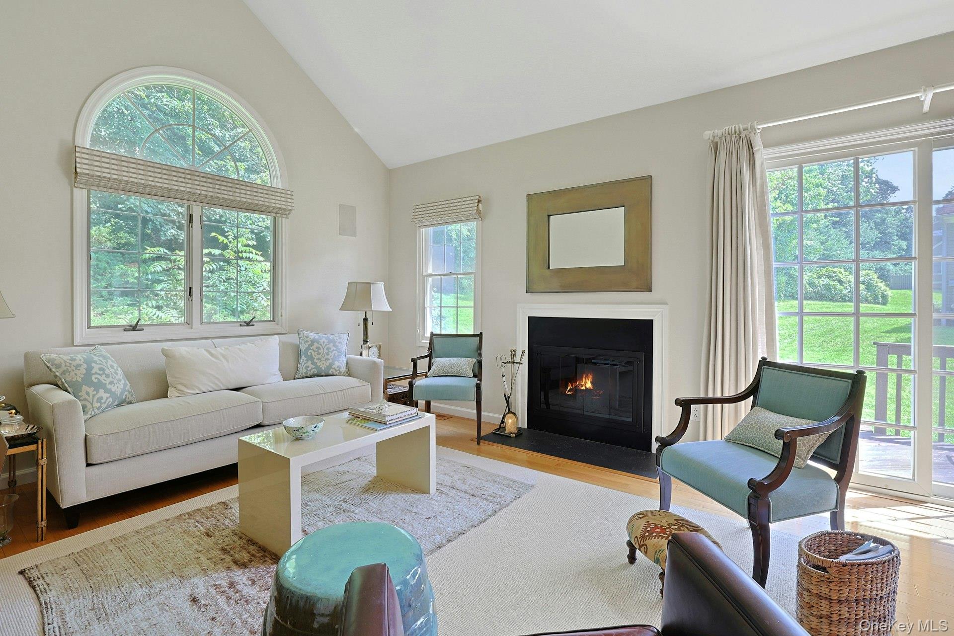 4101 Victoria Drive – For Sale photo 4