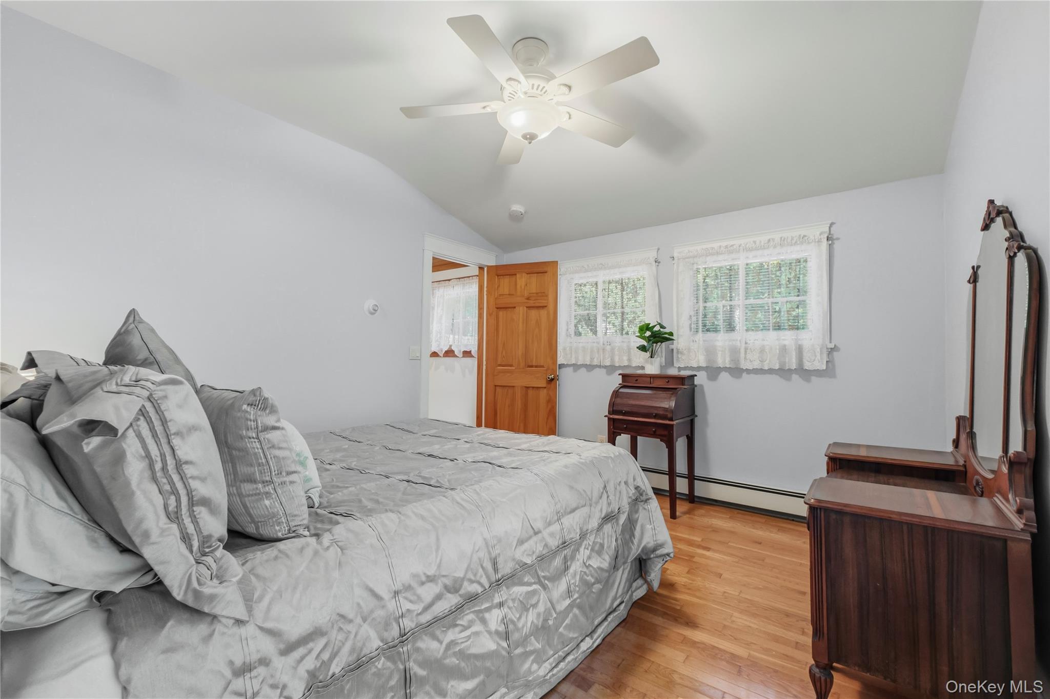 342 Lake Shore Road – For Sale photo 11